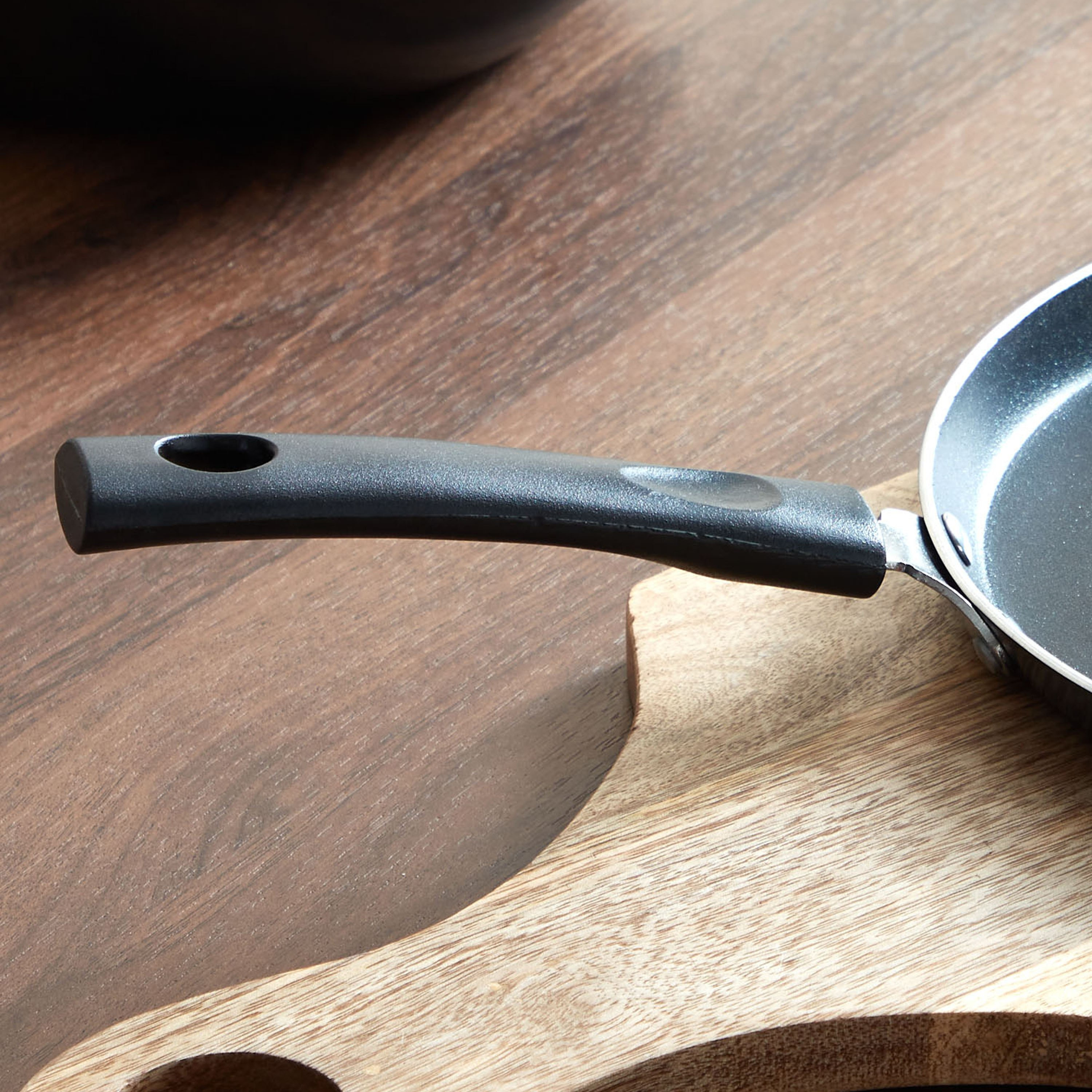 Premia 4-Piece Non-Stick Cookware Set-hbxkitchen-kitchenware-foodpreparation-image-9