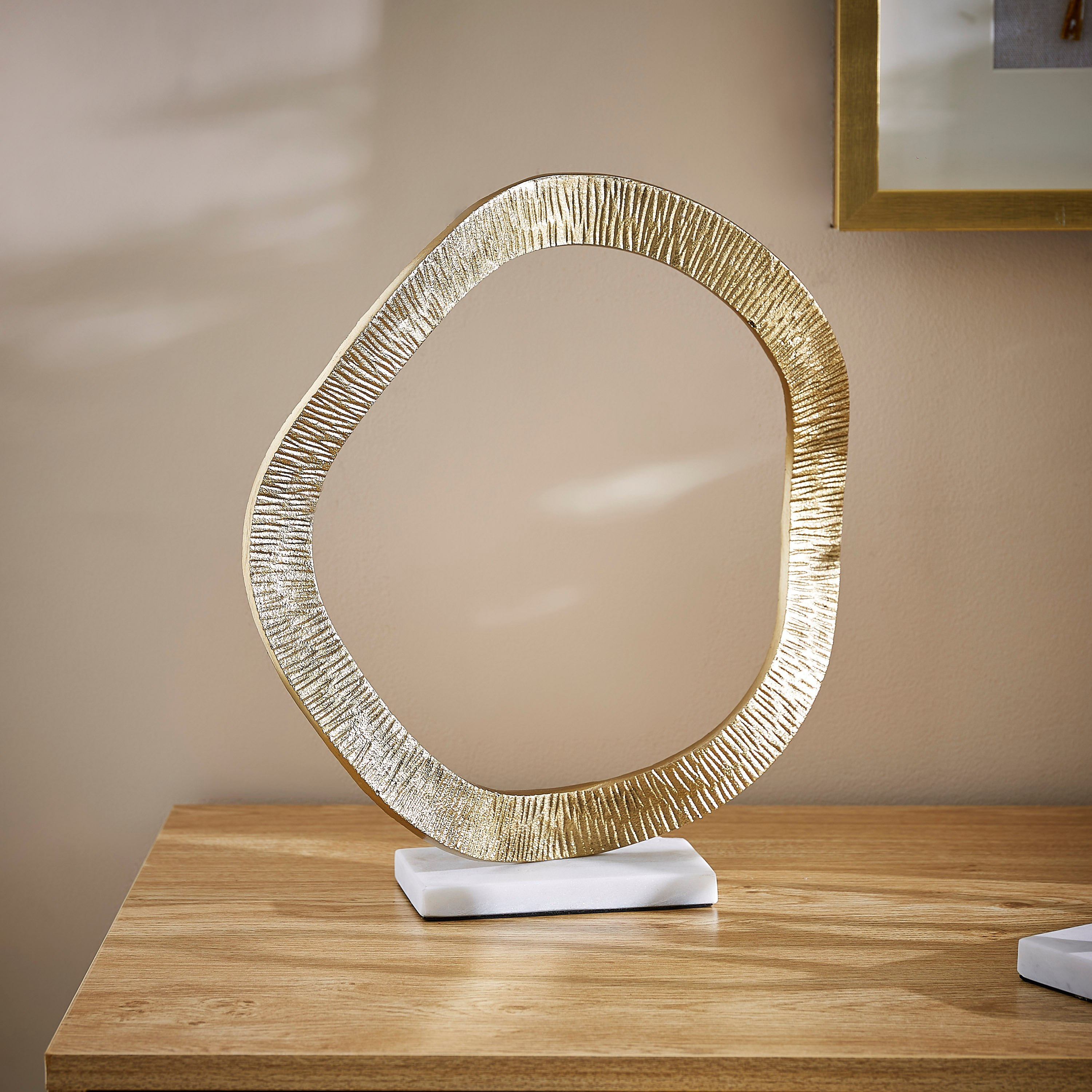 Inaara Metal Disc Abstract Sculpture - 26x10x40 cm-hbxhomeware-homedecor-figurinesandornaments-image-1