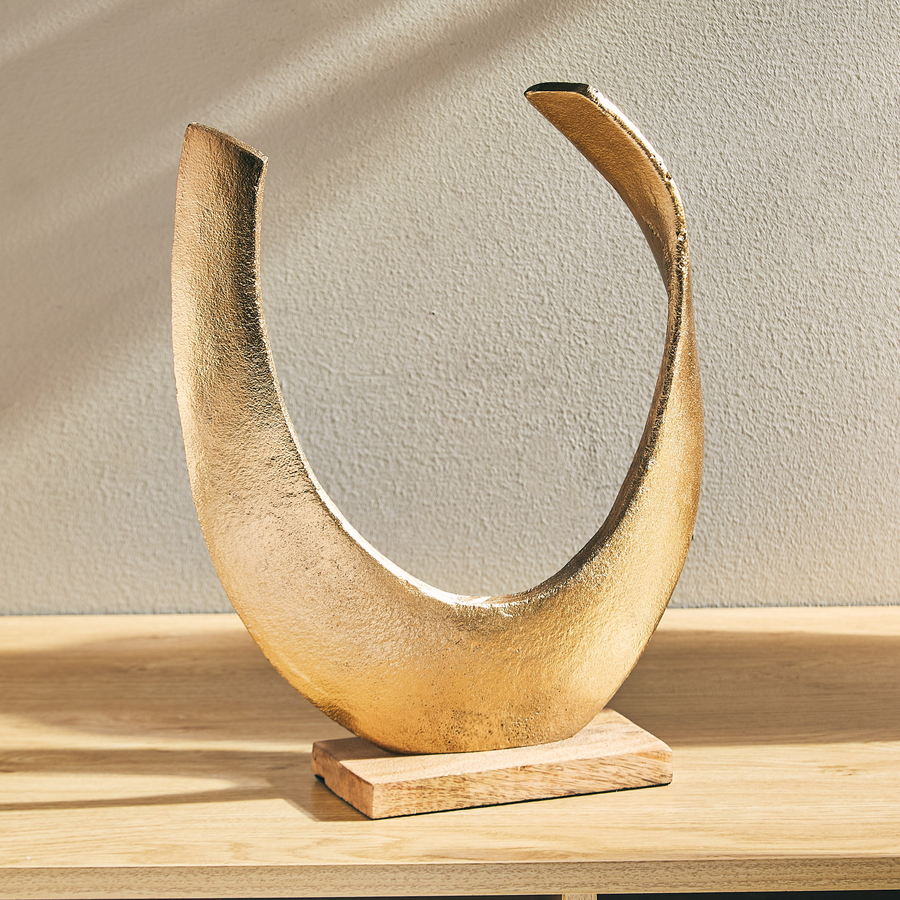Inaara Metal Half Disc Abstract Sculpture - 26x10x34 cm-hbxhomeware-homedecor-figurinesandornaments-image-1