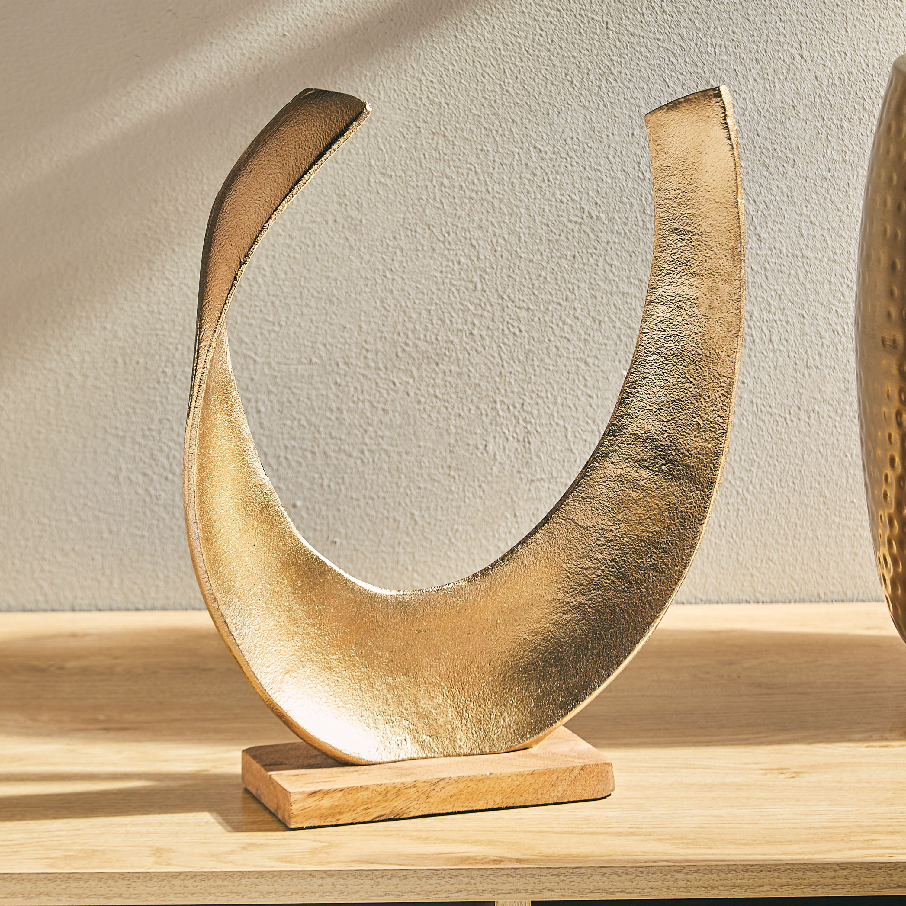 Inaara Metal Half Disc Abstract Sculpture - 26x10x34 cm-hbxhomeware-homedecor-figurinesandornaments-image-2
