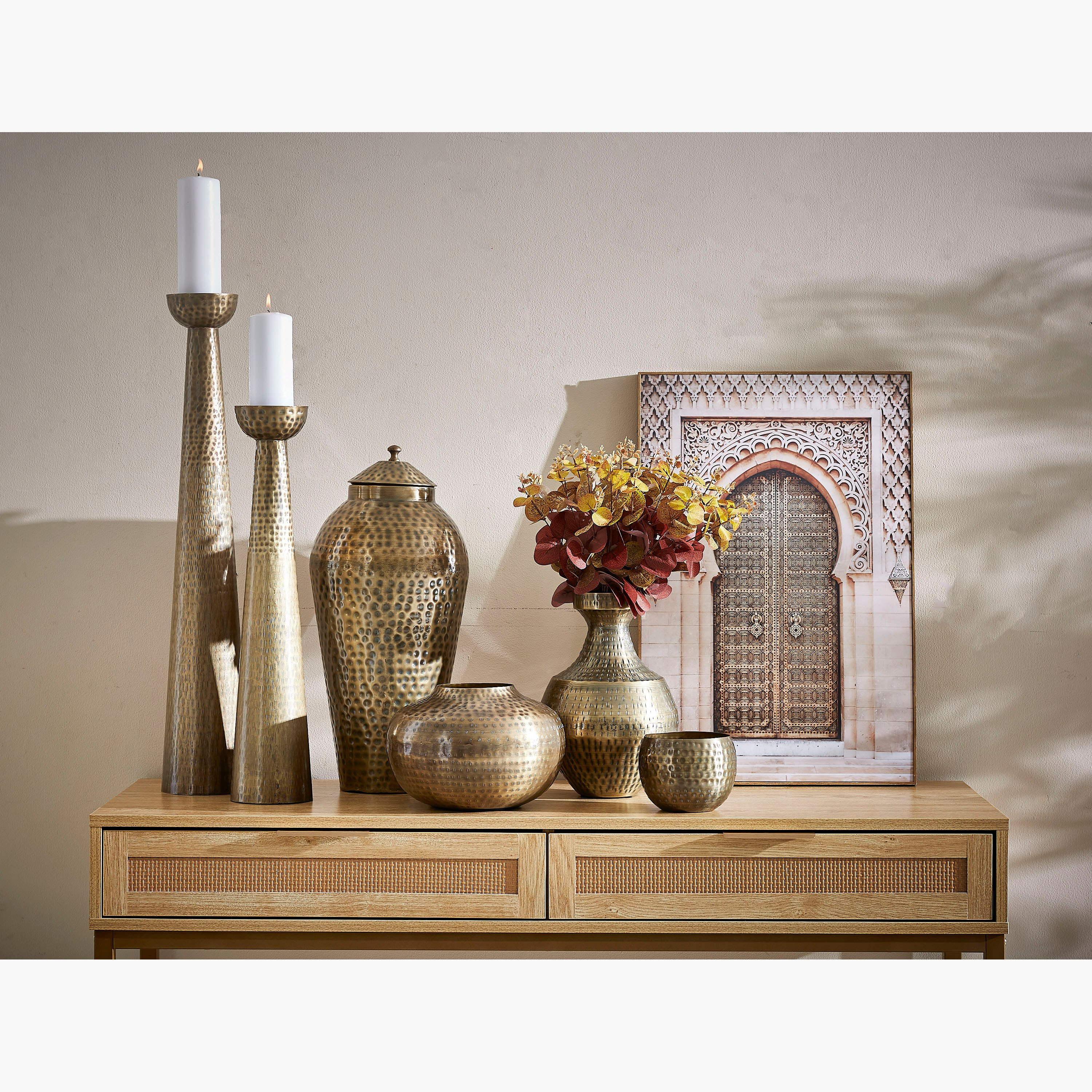 مزهرية ماتاكا معدنية بطابع تجريدي من إنارة - 21x21x30 سم-hbxbedroom-decorandaccessories-vases-image-5