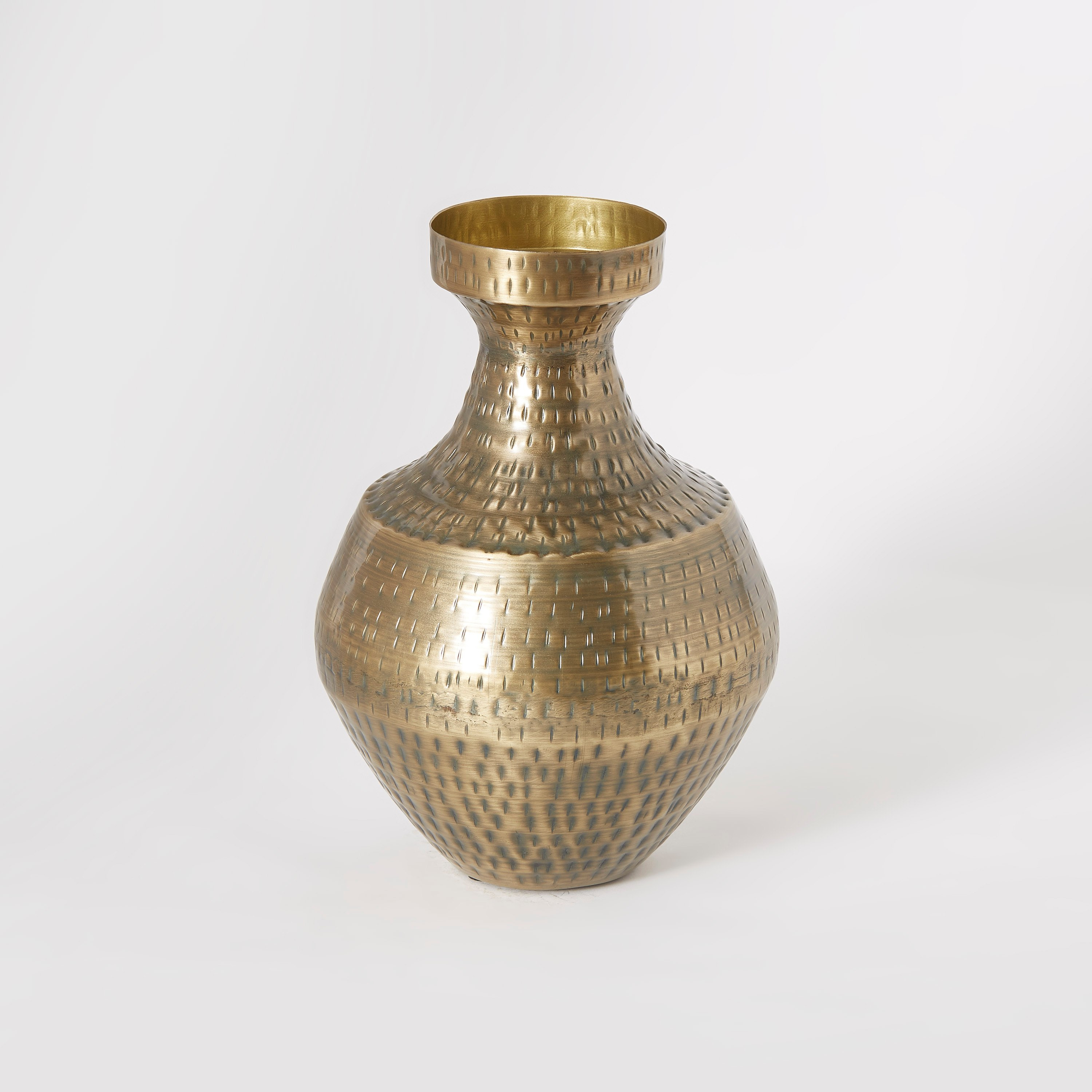 مزهرية ماتاكا معدنية بطابع تجريدي من إنارة - 21x21x30 سم-hbxbedroom-decorandaccessories-vases-image-6