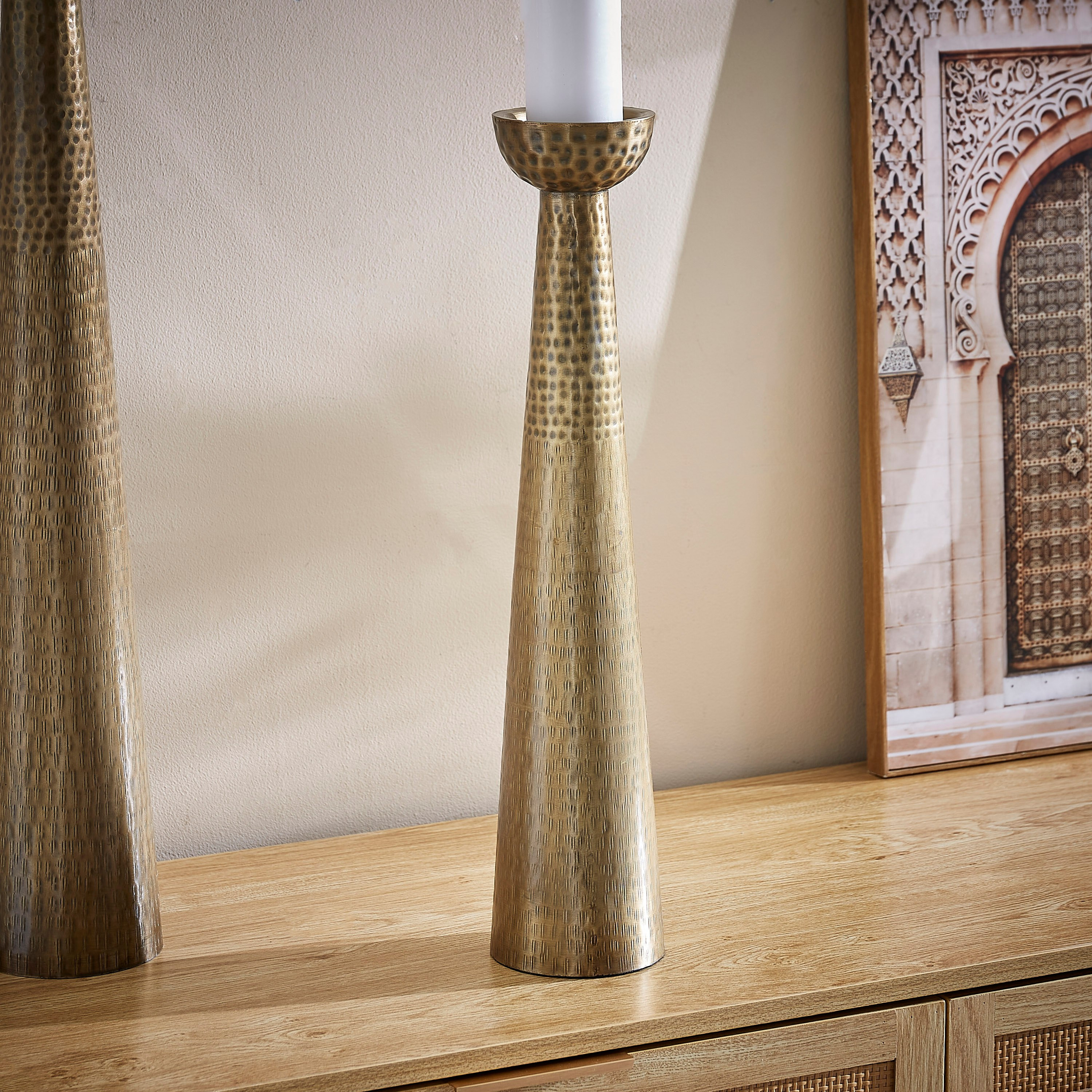حامل شموع معدني صغير بارز الملمس من إنارة - 12.5x12.5x54×12×10 سم-hbxlivingroom-decorandaccessories-candleholders-image-1