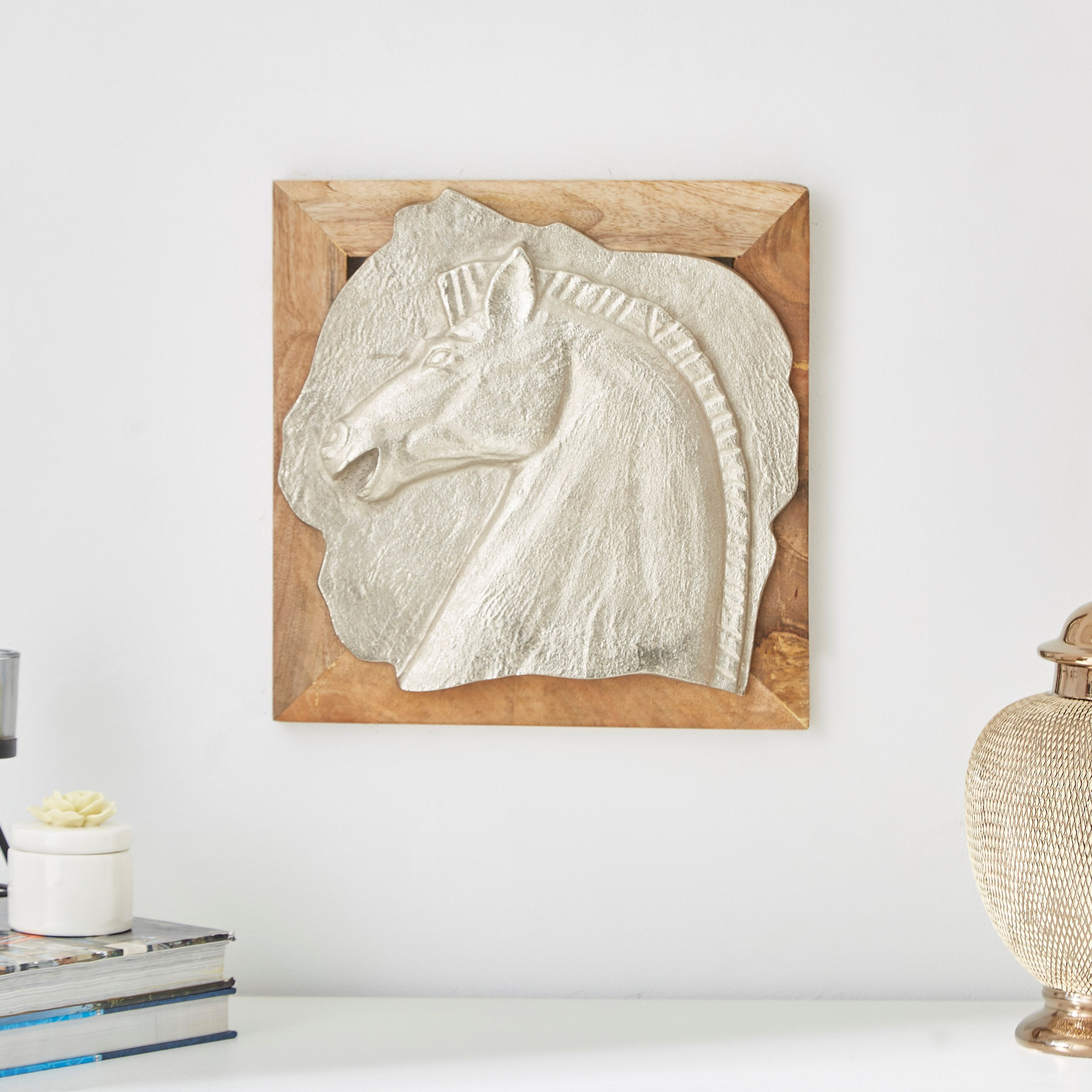 زينة حصان حفريّة معدنيّة من سكاوت - 34x6x31 سم-hbxdiningroom-walldecor-wallart-image-1