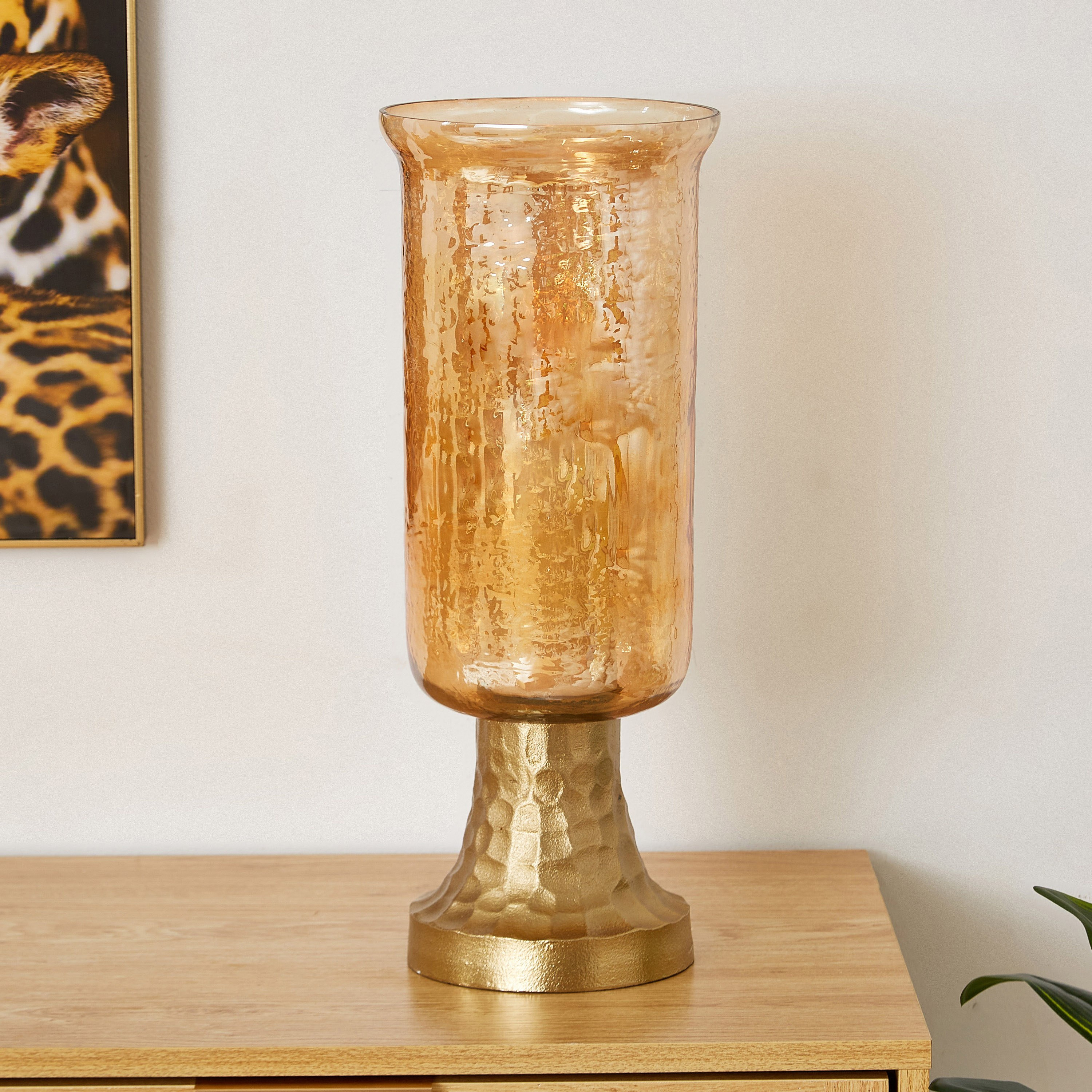 فانوس زجاجي منقوش بحامل من سكاوت - 17 × 17 × 45 سم-hbxlivingroom-decorandaccessories-candleholders-image-1