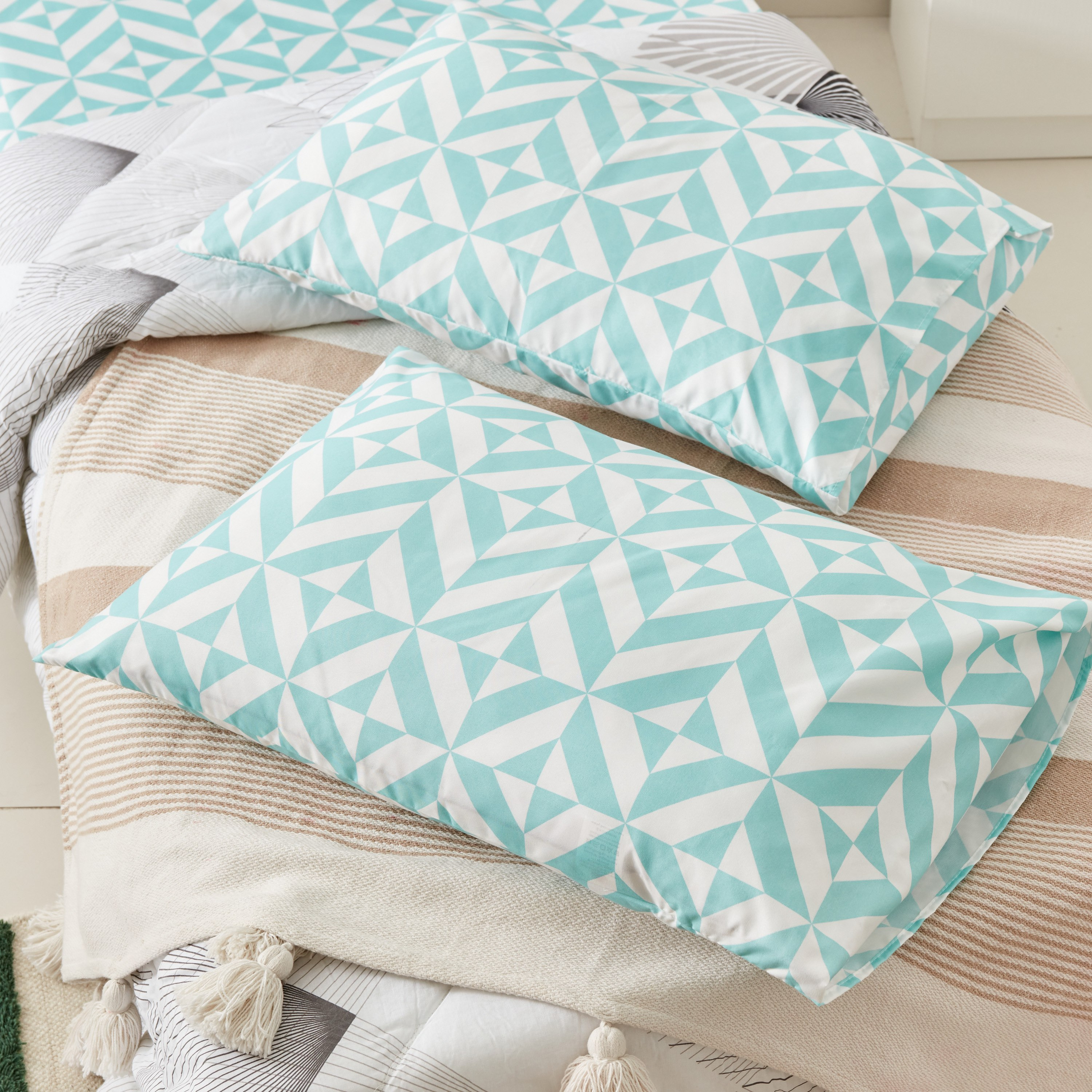 Atlanta Jade 2-Piece Printed Microfibre Pillow Cover Set - 50x75 cm-hbxhomeware-hbxbedroom-image-2