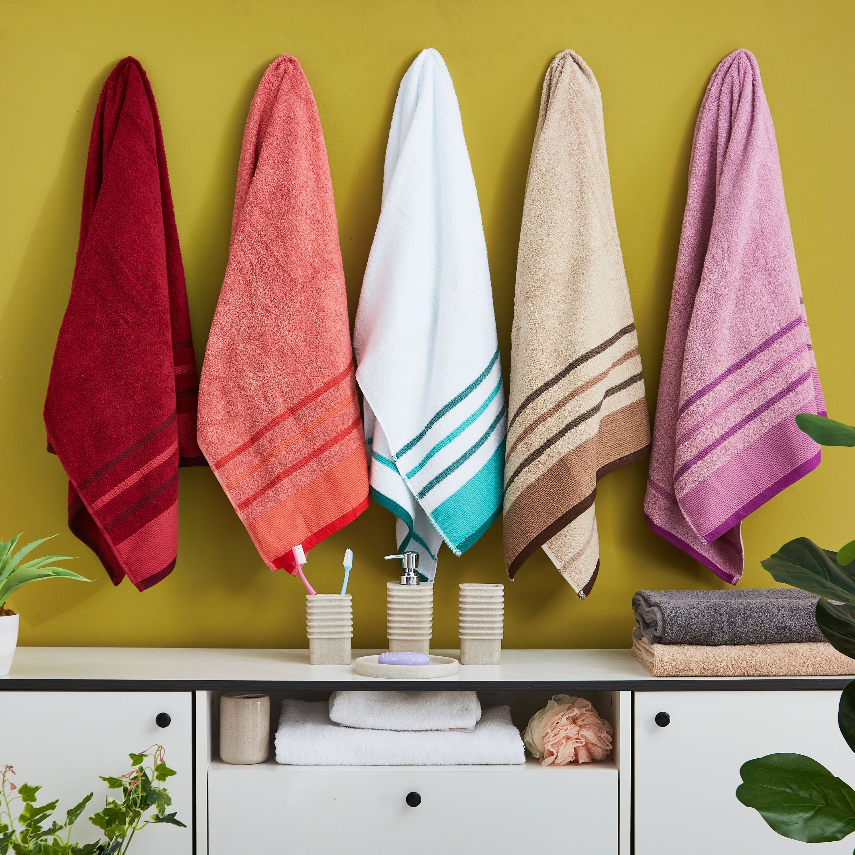 منشفة حمام قطنية مخططة من ريتا - 70 × 140 سم-hbxbathroom-bathroomtextiles-image-4
