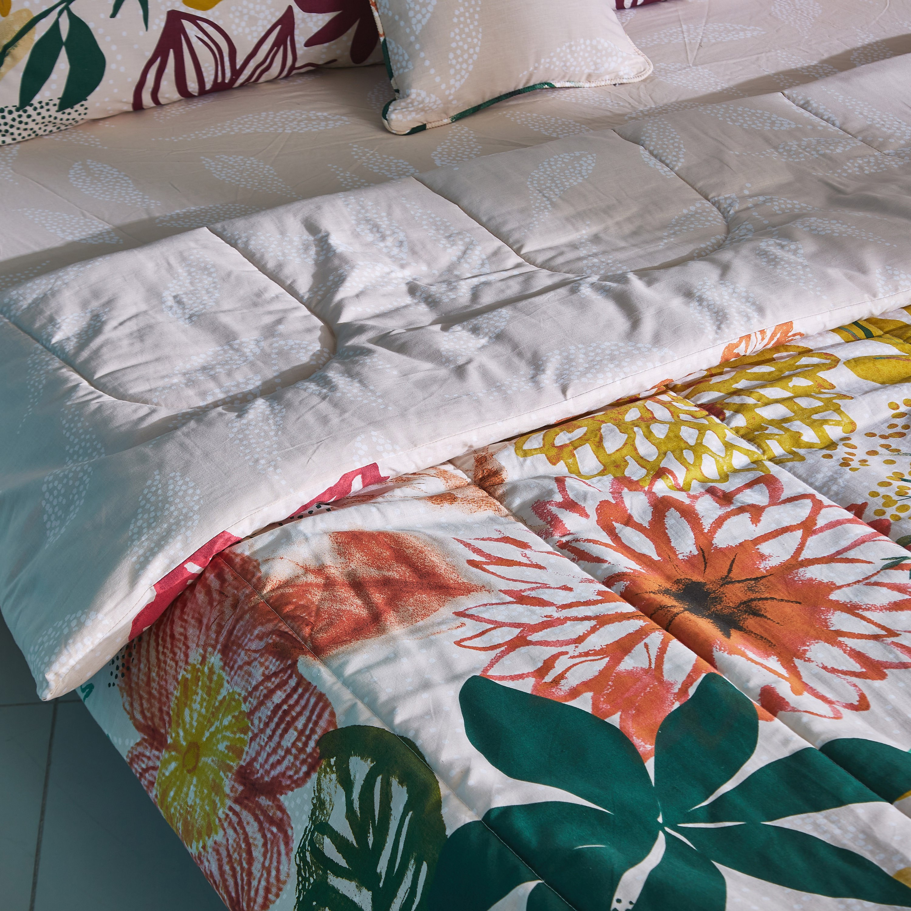طقم لحاف قطن مزدوج بطبعات 5 قطع من فلوري - 160x220 سم-hbxhomeware-hbxdecorandfurnishings-image-3