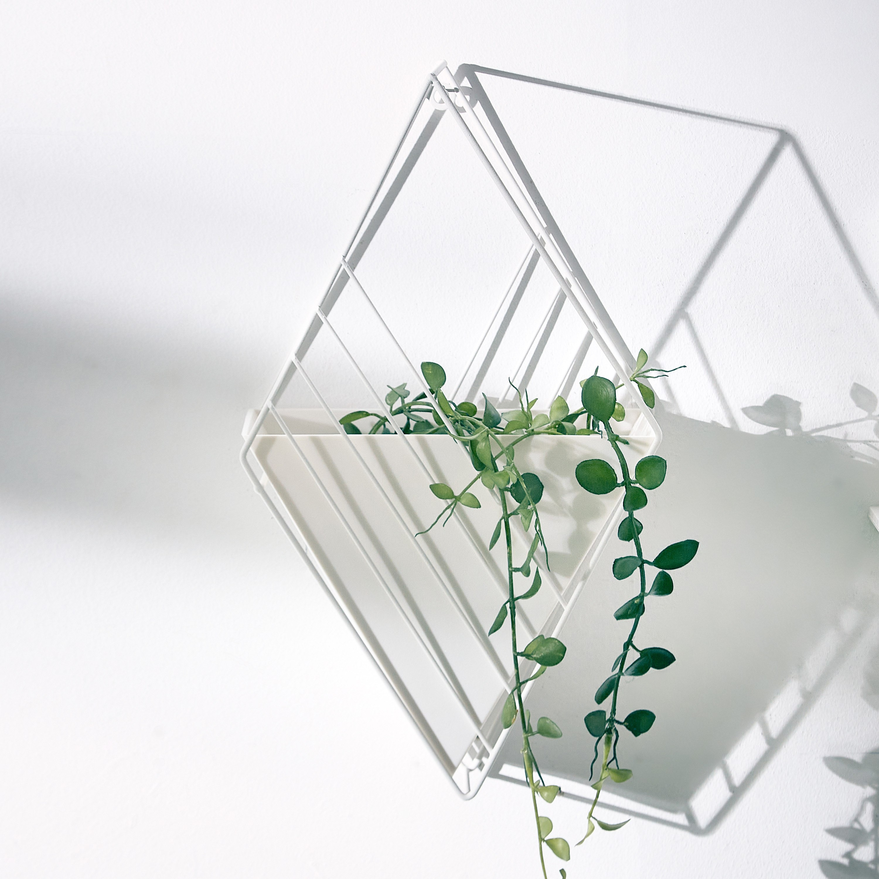 Liam Wall Hanging Metal Planter with Pot - 21x13x39 cm-hbxhomeware-hbxdecorandfurnishings-image-2