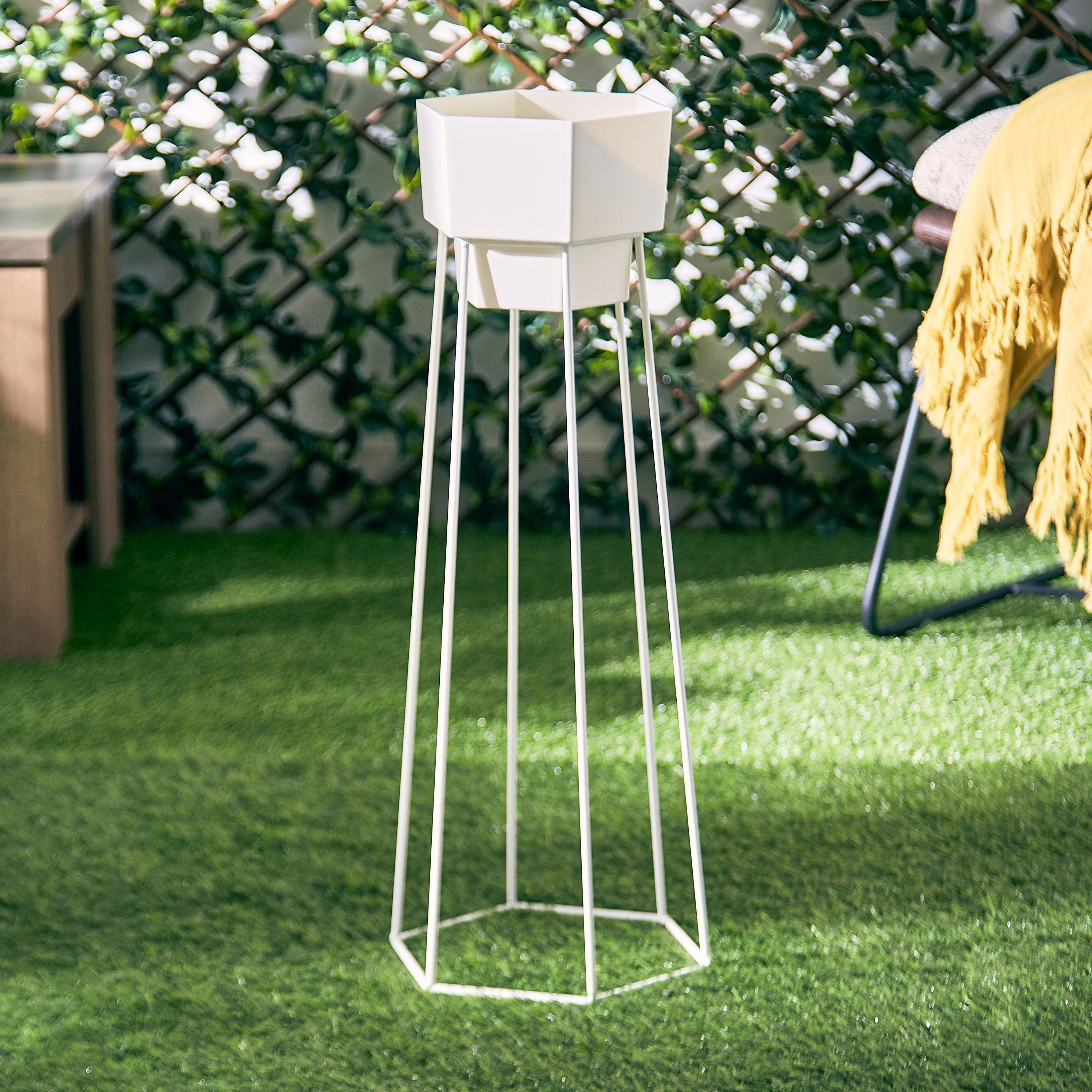 Liam Metal Planter Stand with Pot - 26x22x66 cm-hbxhomeware-hbxdecorandfurnishings-image-1