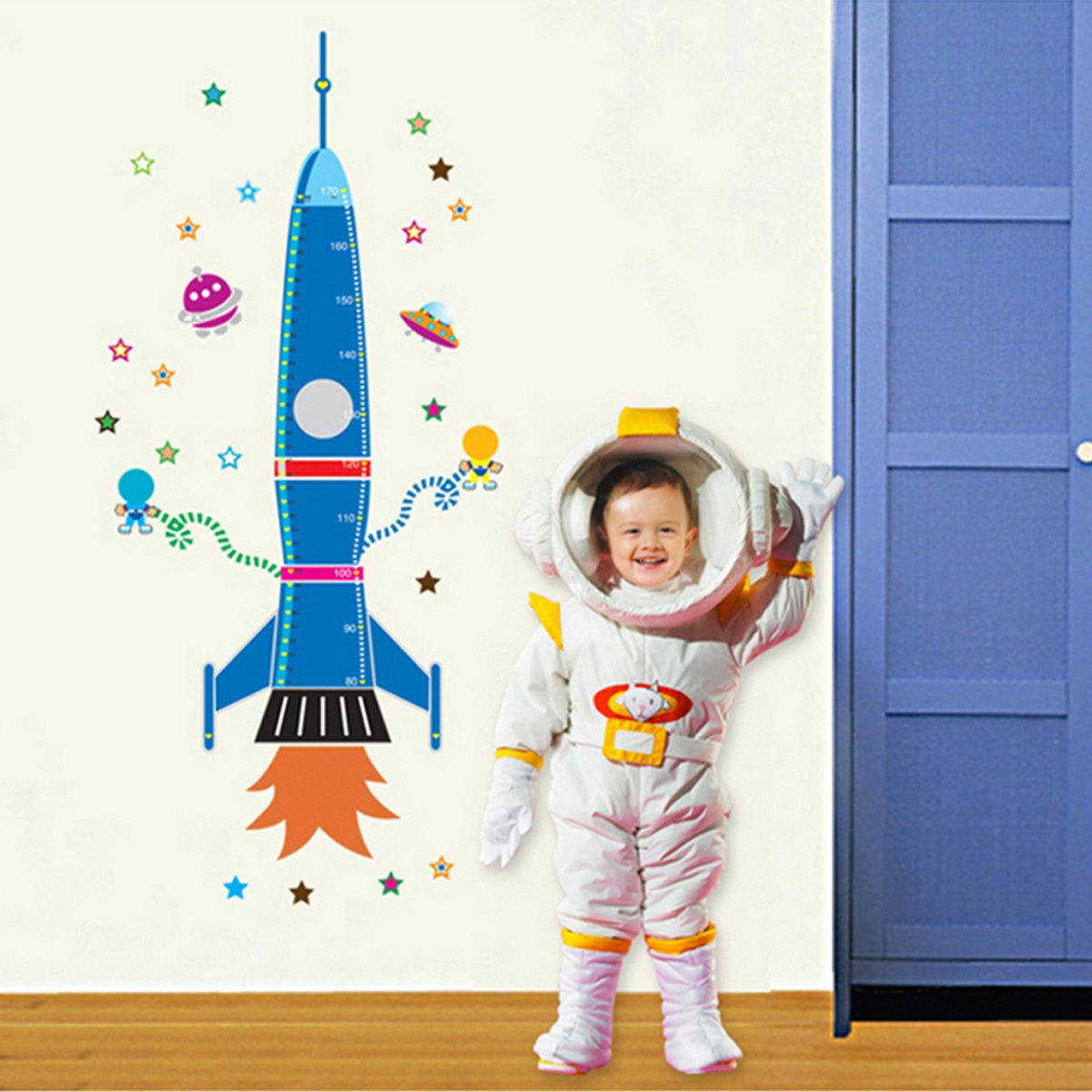 ملصقات قابلة لإعادة الاستخدام بتصميم صاروخ فضاء من راريتي - 60x90 سم-hbxhomeware-hbxkidsandyouth-image-1