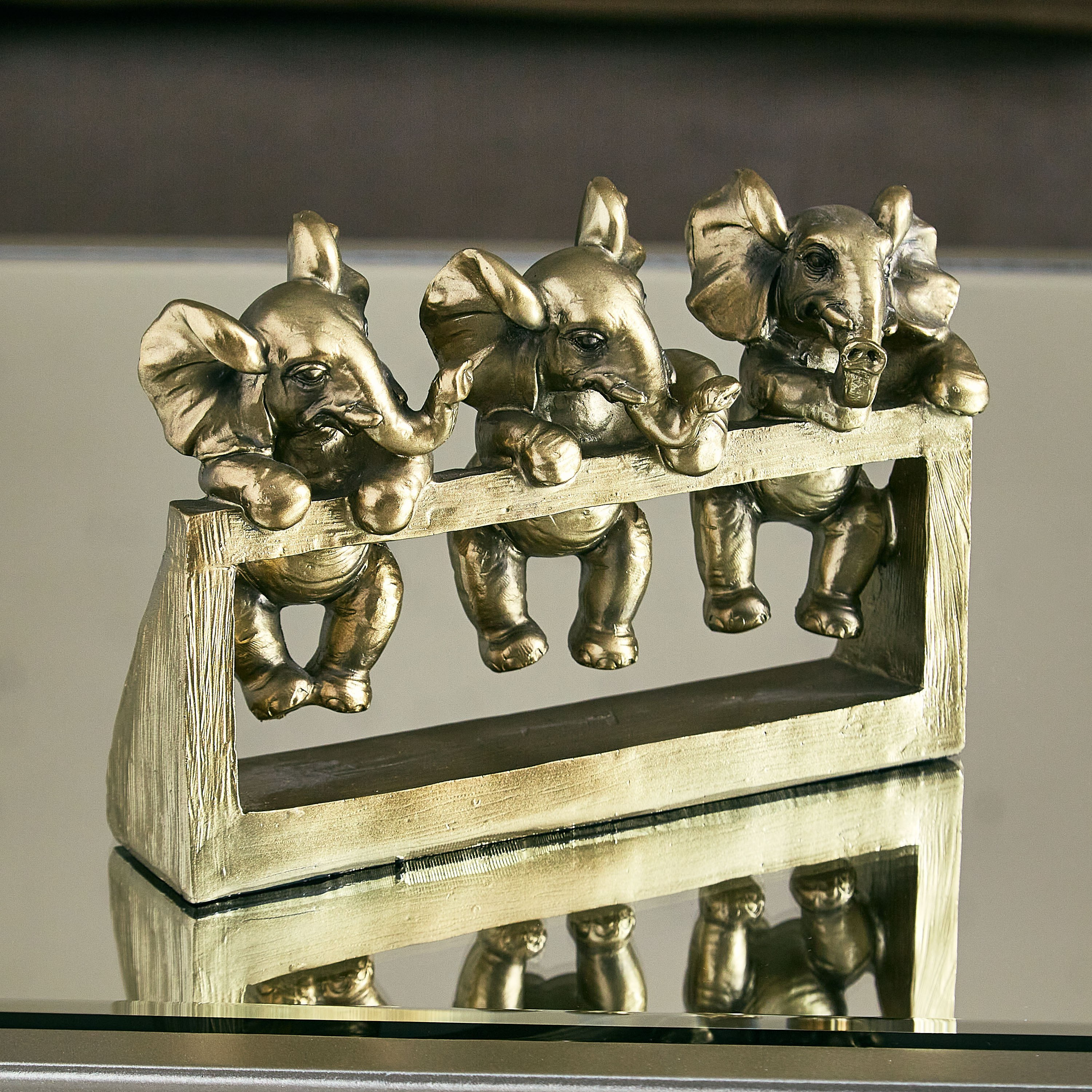 تمثال فيلة معلقة بولي ريزين من ميرايا - 19.8x7.1x13.5 سم-hbxhomeware-homedecor-figurinesandornaments-image-1