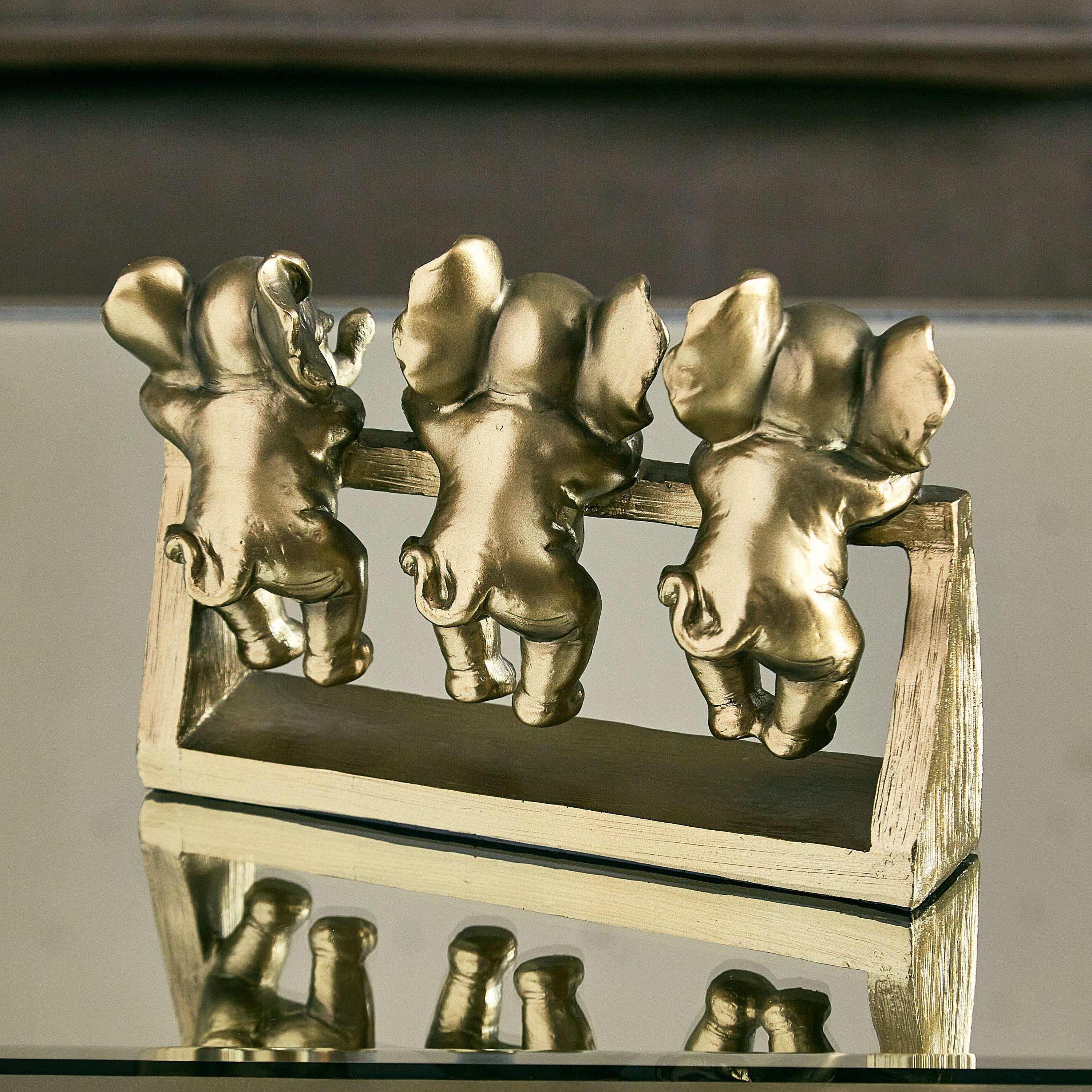 تمثال فيلة معلقة بولي ريزين من ميرايا - 19.8x7.1x13.5 سم-hbxhomeware-homedecor-figurinesandornaments-image-2