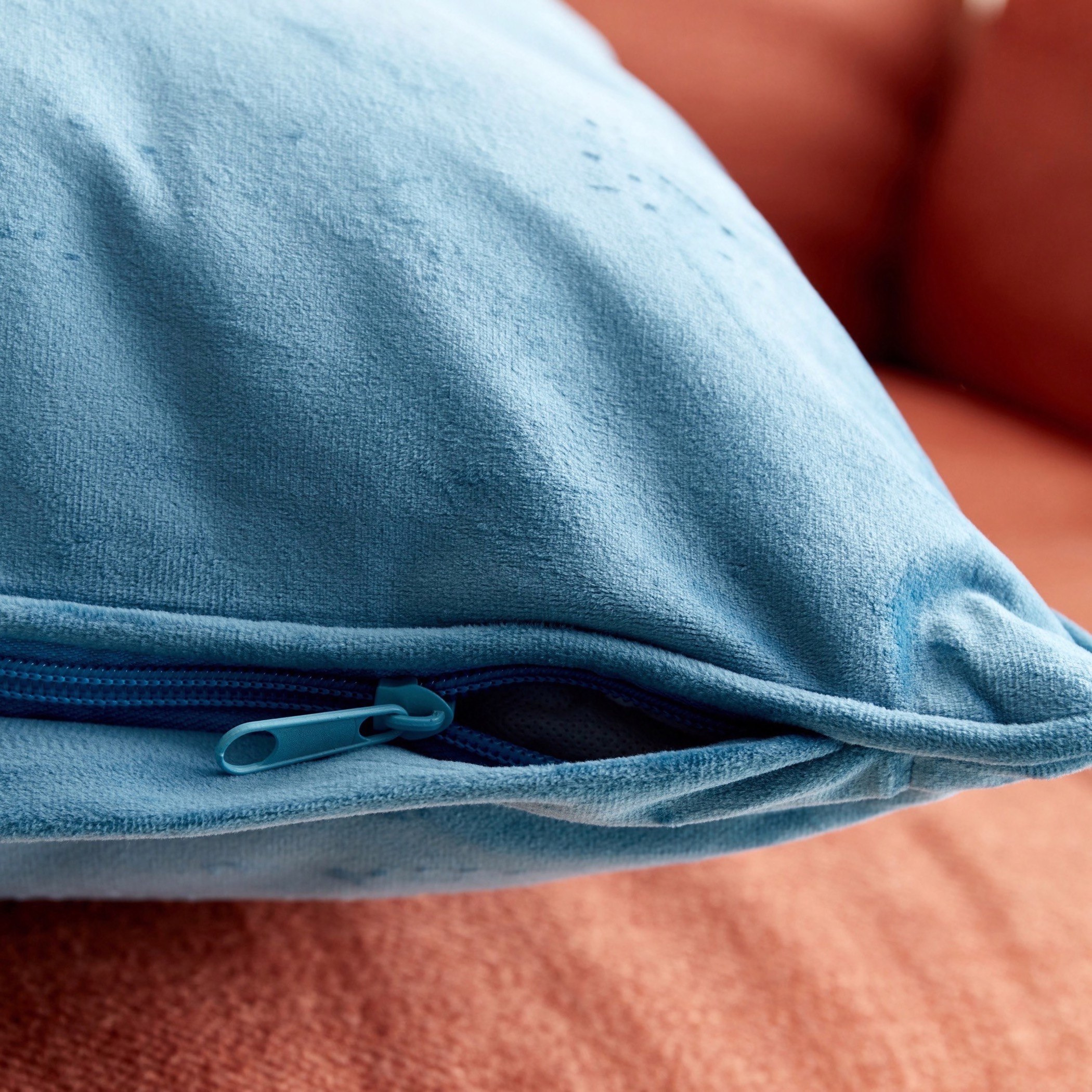 غطاء وسادة مخملي من دوف - 45x45 سم-hbxhomeware-cushionsandcovers-cushioncovers-image-3