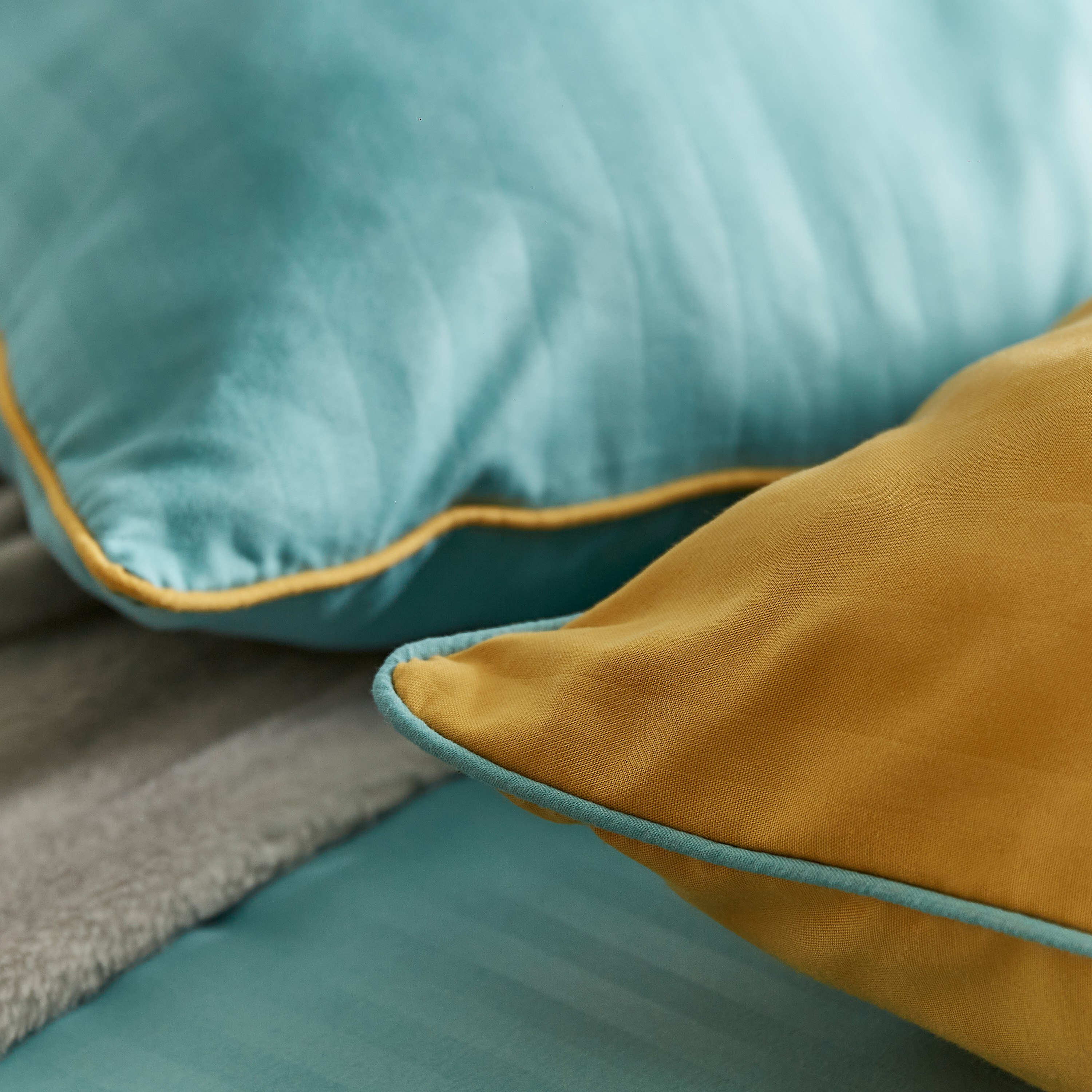 Bristol 2-Piece Polyester Filled Cushion Set - 45x45 cm-hbxlivingroom-furnishings-cushionsandcovers-filledcushions-image-3