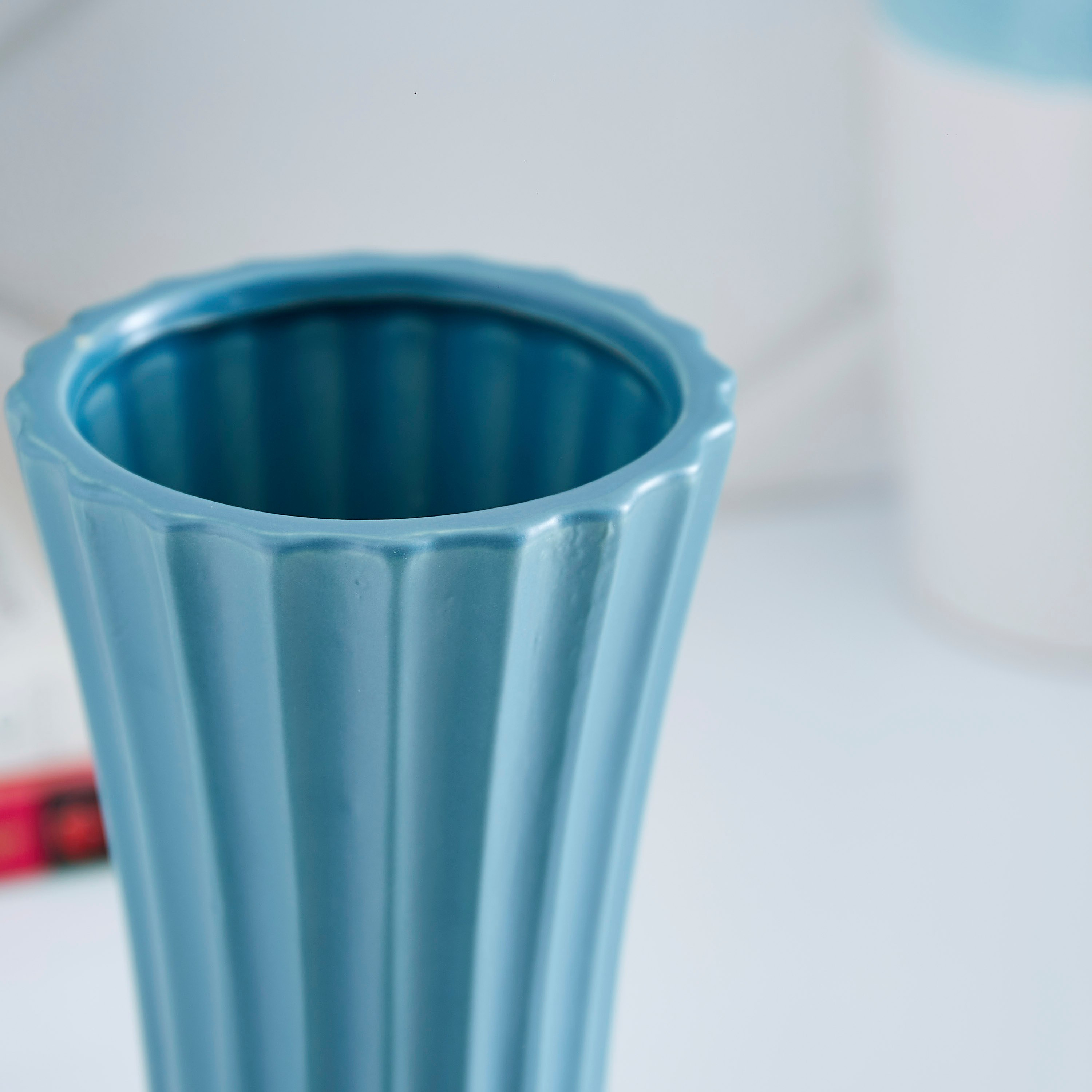 مزهرية مضلعة سيراميك من إميرالد - 10.5x10.5x21 سم-hbxbedroom-decorandaccessories-vases-image-3
