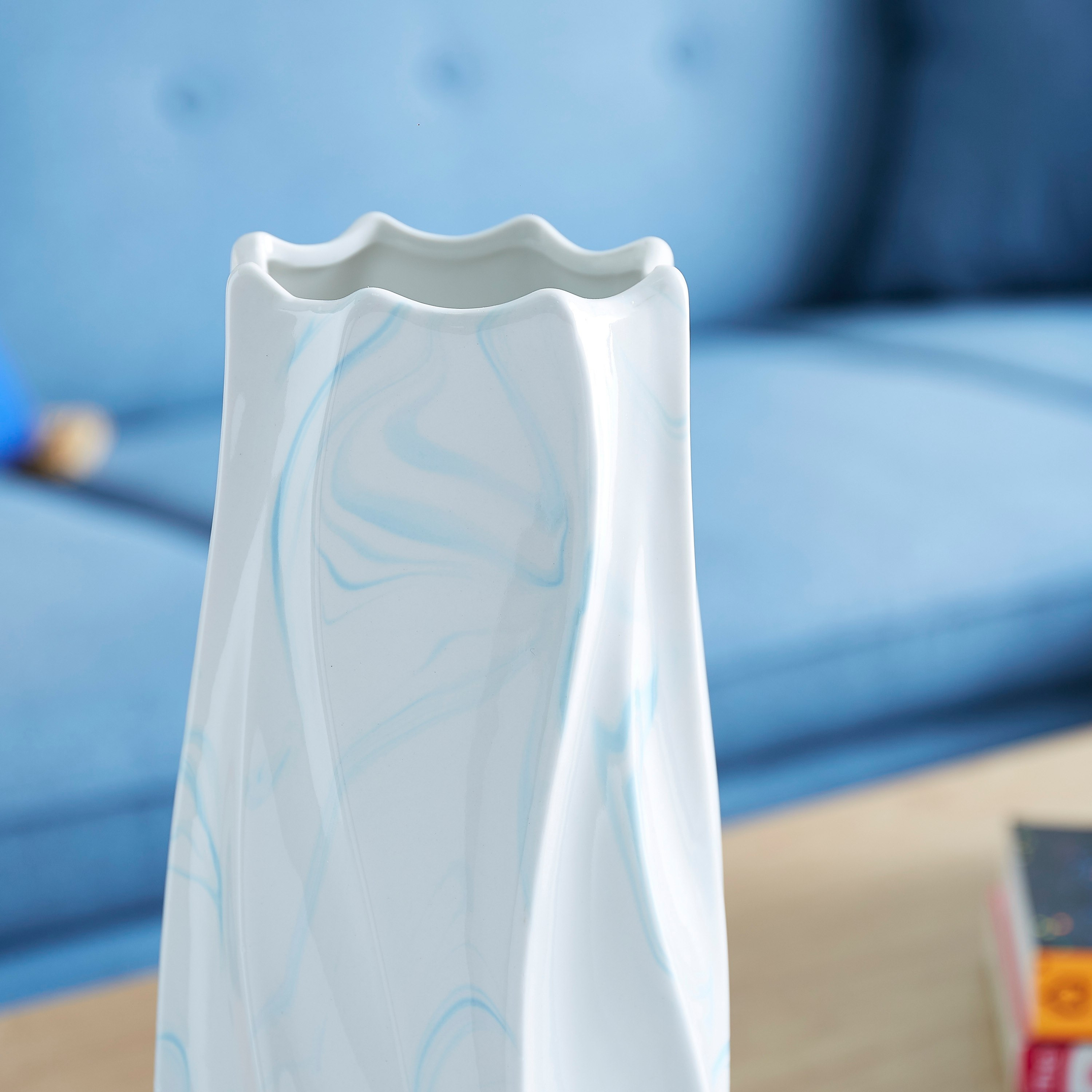 مزهرية رخامية عضوية من السيراميك من إميرالد - 13.5x13.5x34 سم-hbxbedroom-decorandaccessories-vases-image-3