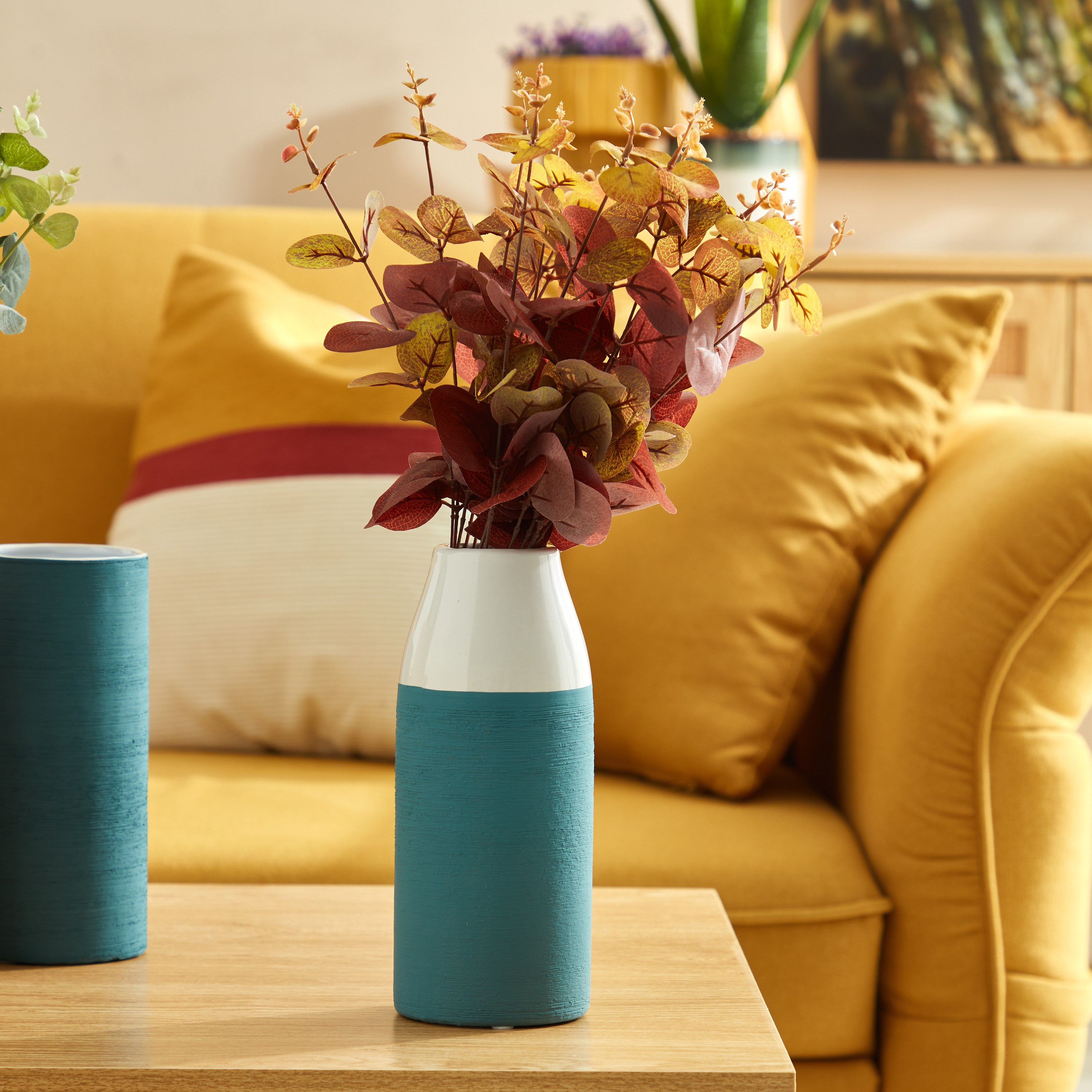 مزهرية سيراميك ثنائية اللون من إميرالد - 9x9x21.5 سم-hbxbedroom-decorandaccessories-vases-image-1