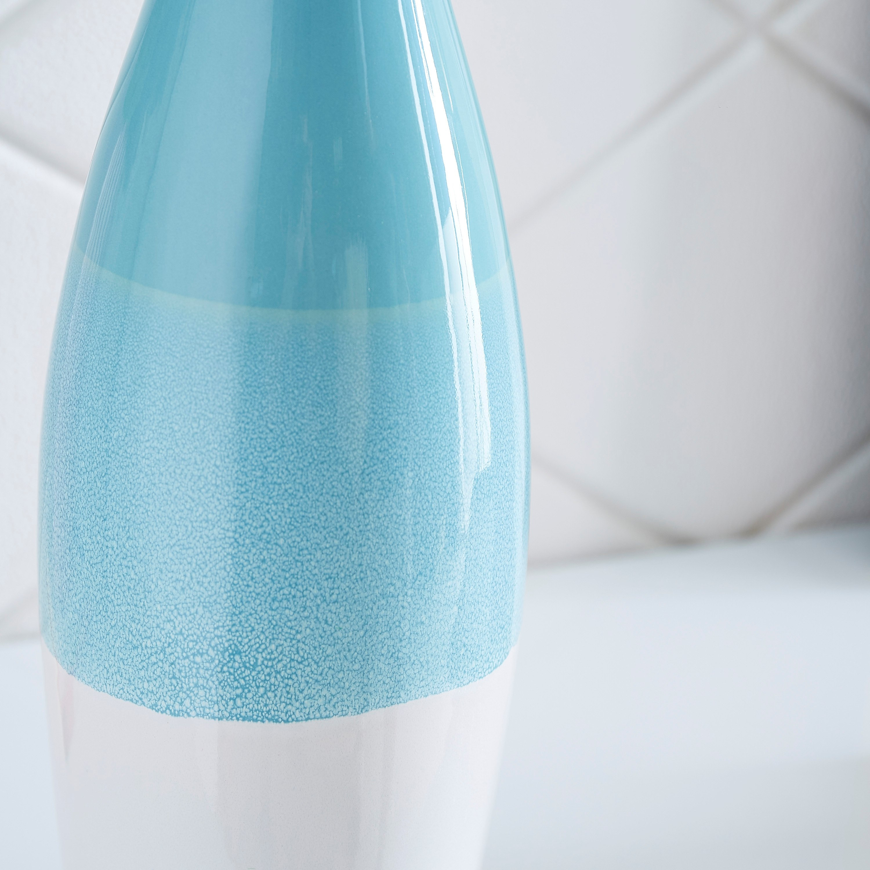 Emerald Ceramic Ombre Curvy Vase - 13x13x45 cm-hbxbedroom-decorandaccessories-vases-image-3