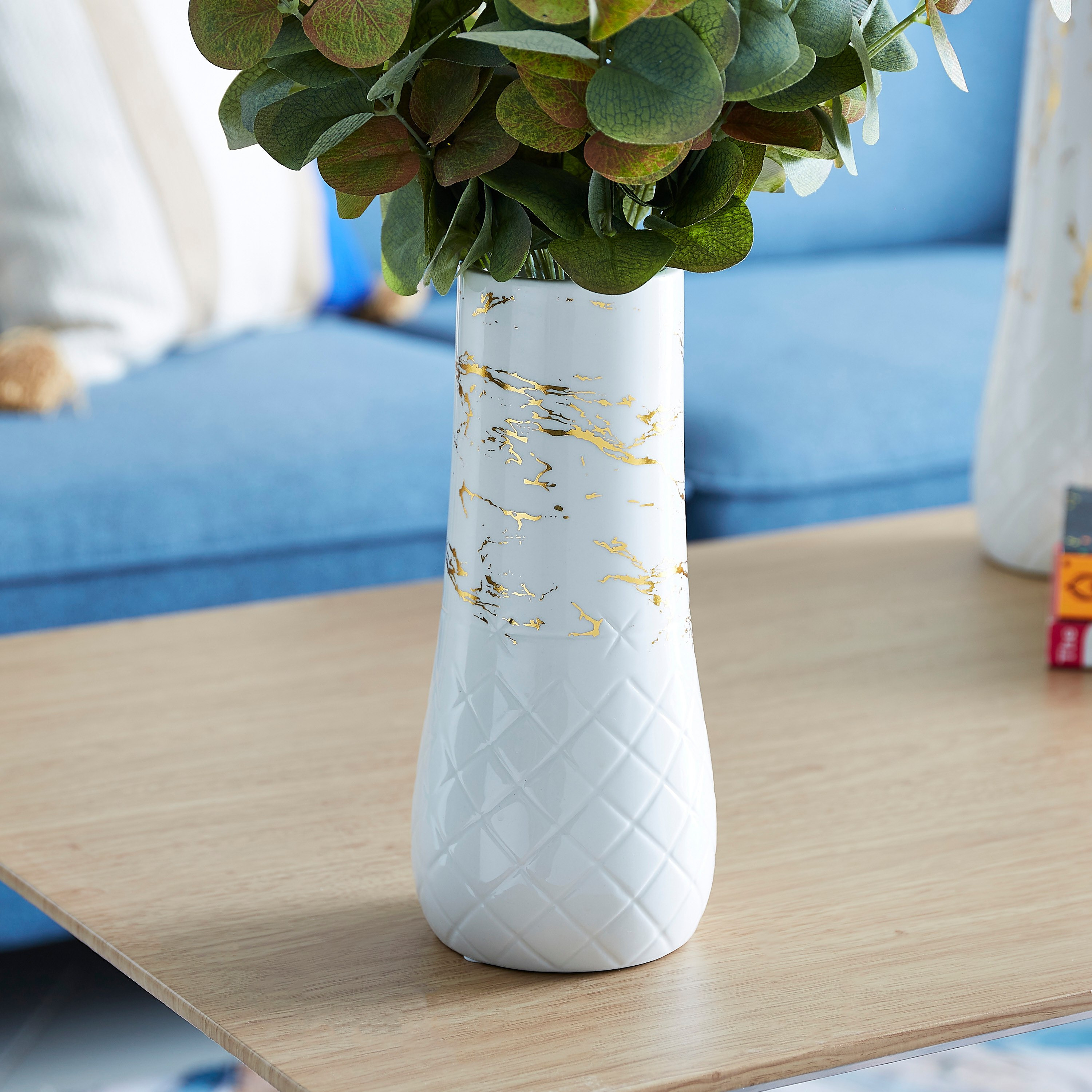 مزهرية سيراميك ذهبية بارزة الملمس من إميرالد - 11x11x24 سم-hbxbedroom-decorandaccessories-vases-image-2
