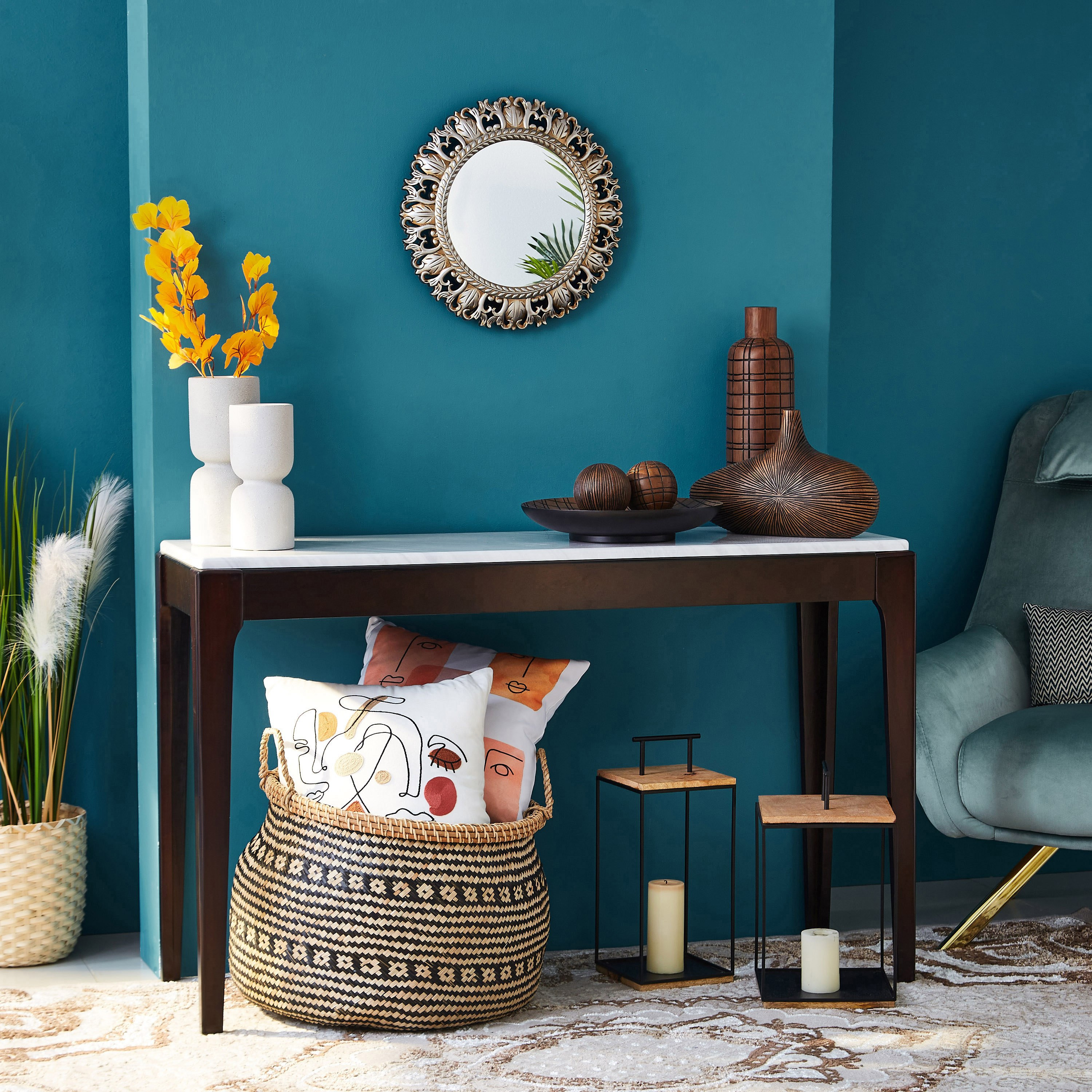مرآة ديكور جدارية بحواف بتلات مفرّغة من إلفيو - 40x5 سم-hbxhomeware-hbxdecorandfurnishings-image-3