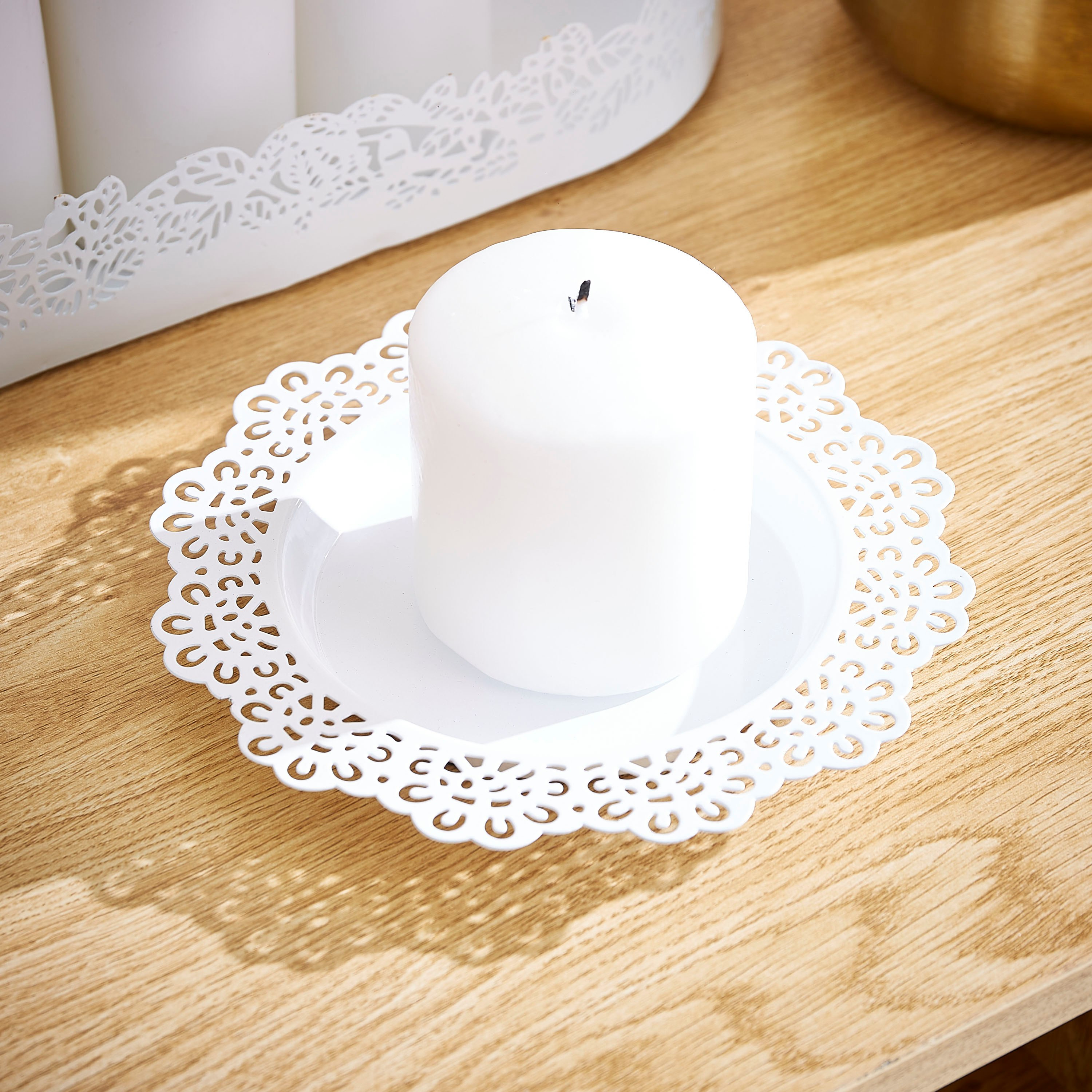 صحن شمع دائري باروك معدني من نواه- 18 سم-hbxlivingroom-decorandaccessories-candleholders-image-2