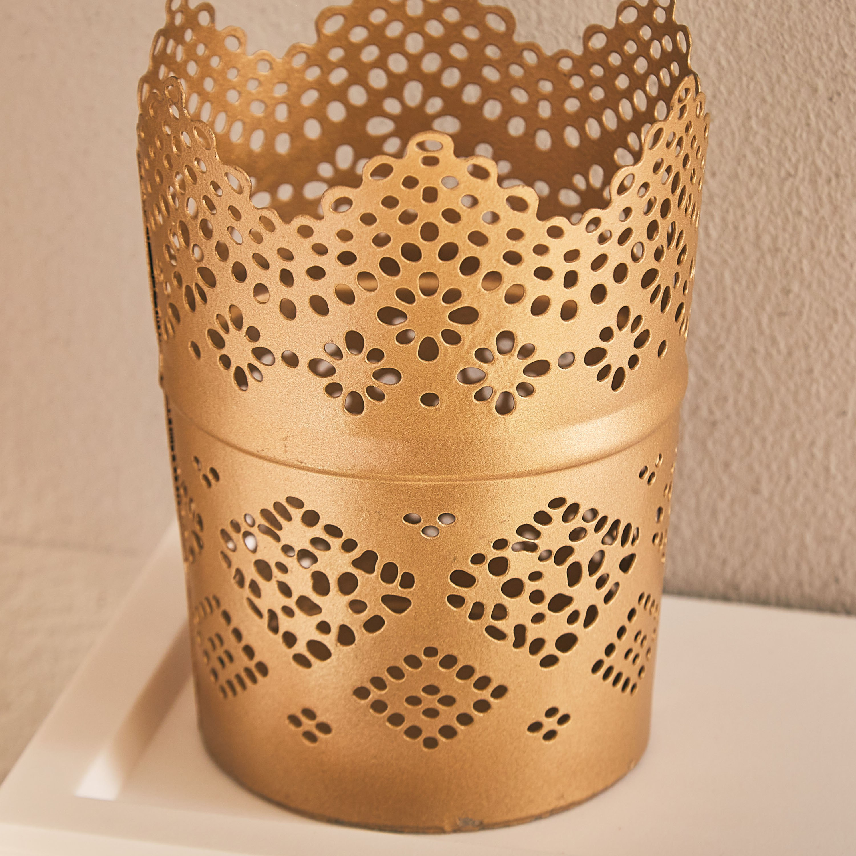 مزهرية معدنية باروك ذهبية من نواه- 11 سم-hbxbedroom-decorandaccessories-vases-image-2