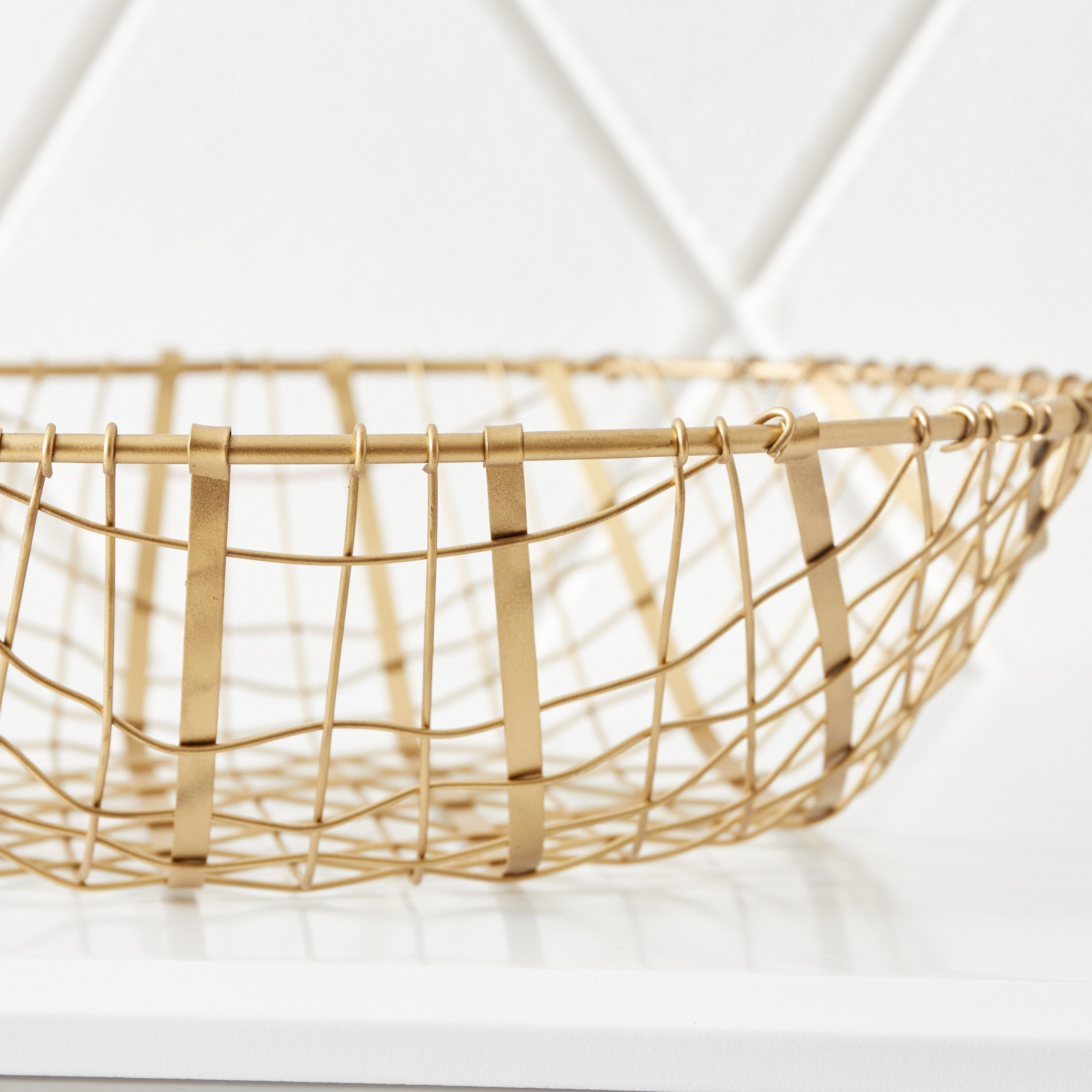 وعاء كروي بسلك معدني من لميا - 33x33x10 سم-hbxdecorandfurnishings-homeaccessories-bowls-image-3