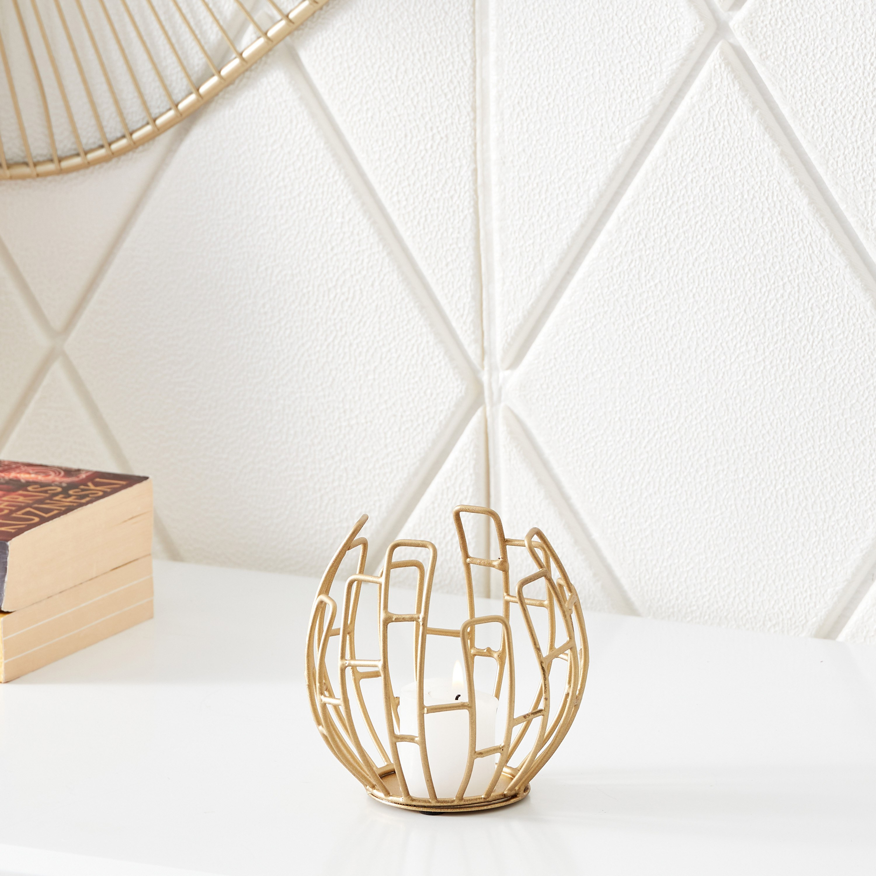 حامل شموع معدني كروي صغير من لميا -10x10x10 سم-hbxlivingroom-decorandaccessories-candleholders-image-1