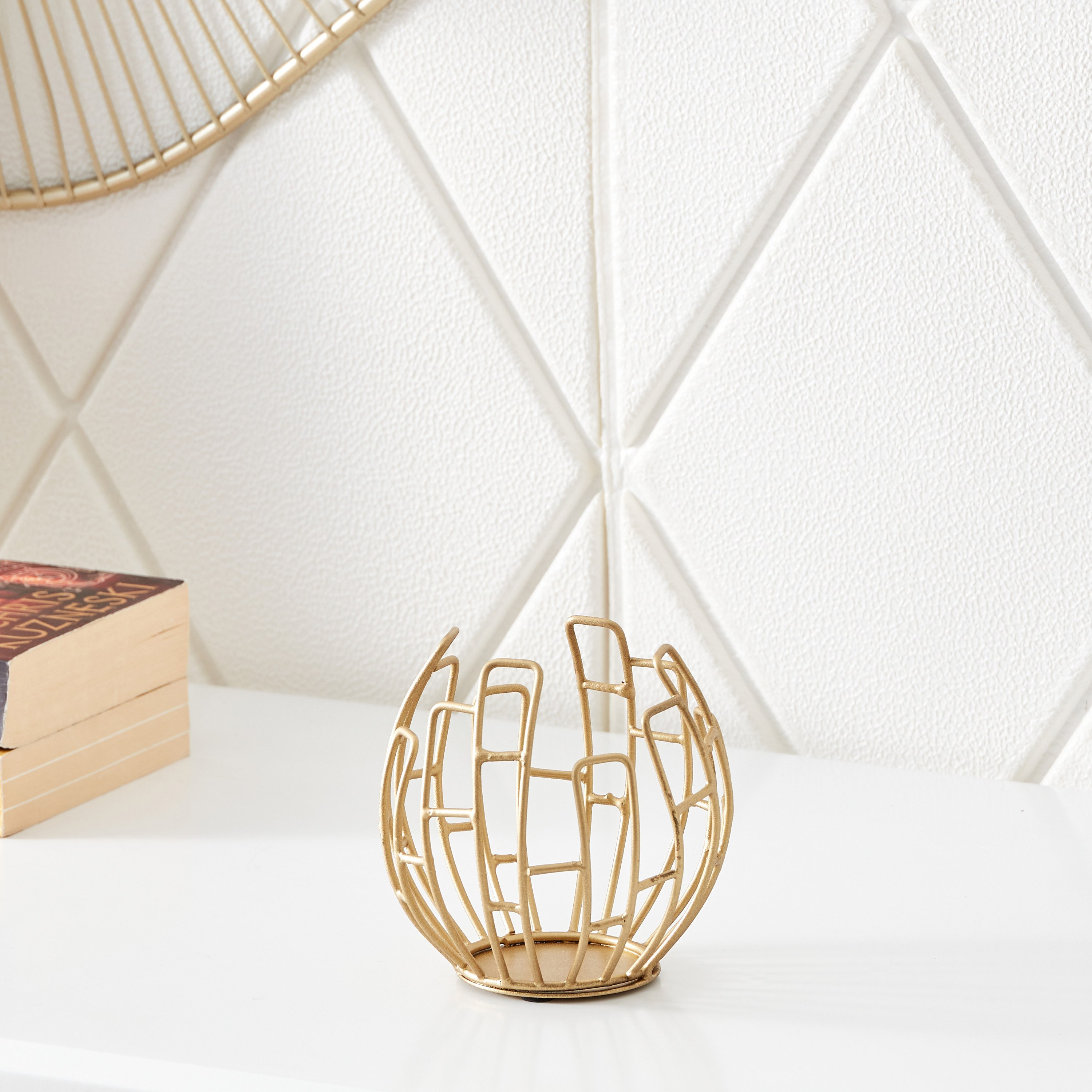حامل شموع معدني كروي صغير من لميا -10x10x10 سم-hbxlivingroom-decorandaccessories-candleholders-image-2