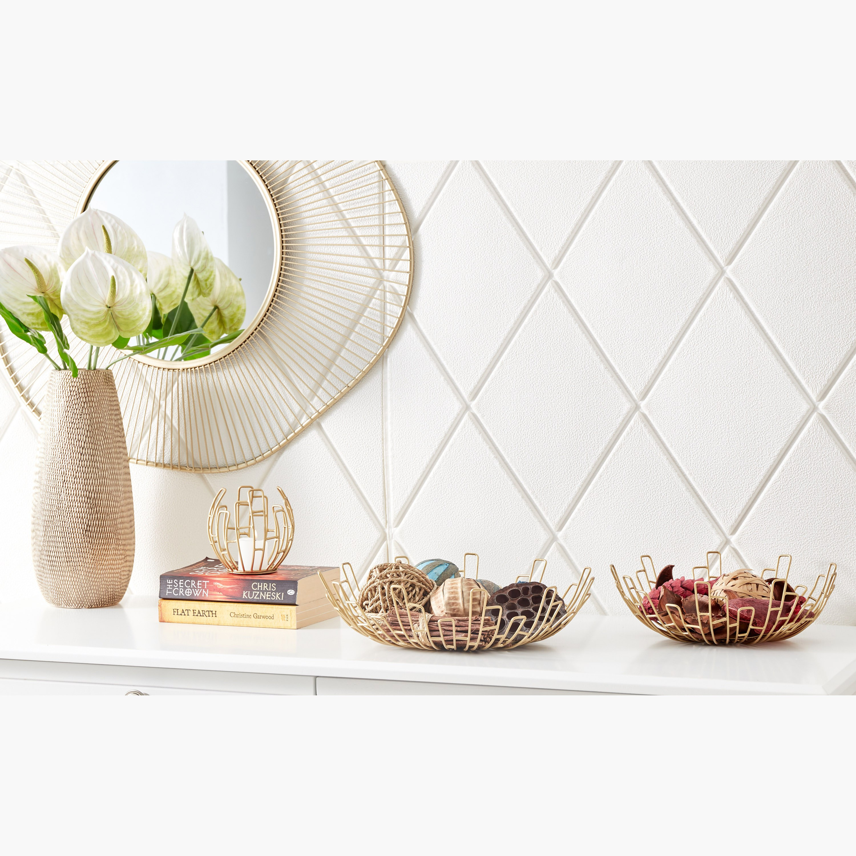 حامل شموع معدني كروي صغير من لميا -10x10x10 سم-hbxlivingroom-decorandaccessories-candleholders-image-4