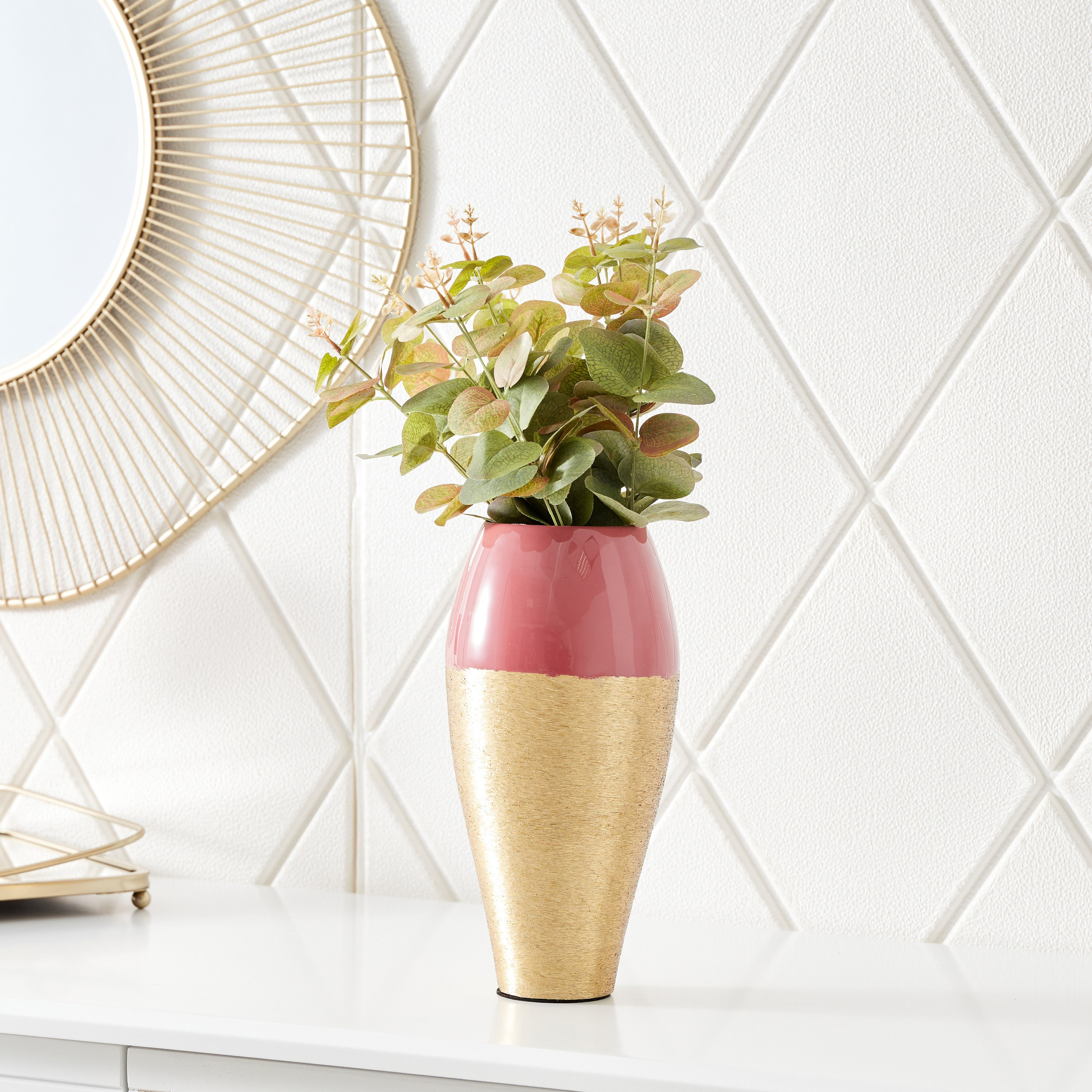 مزهرية ميتاليك بارزة الملمس بتصميم متدرج اللون من لميا - 11x11x18 سم-hbxbedroom-decorandaccessories-vases-image-1