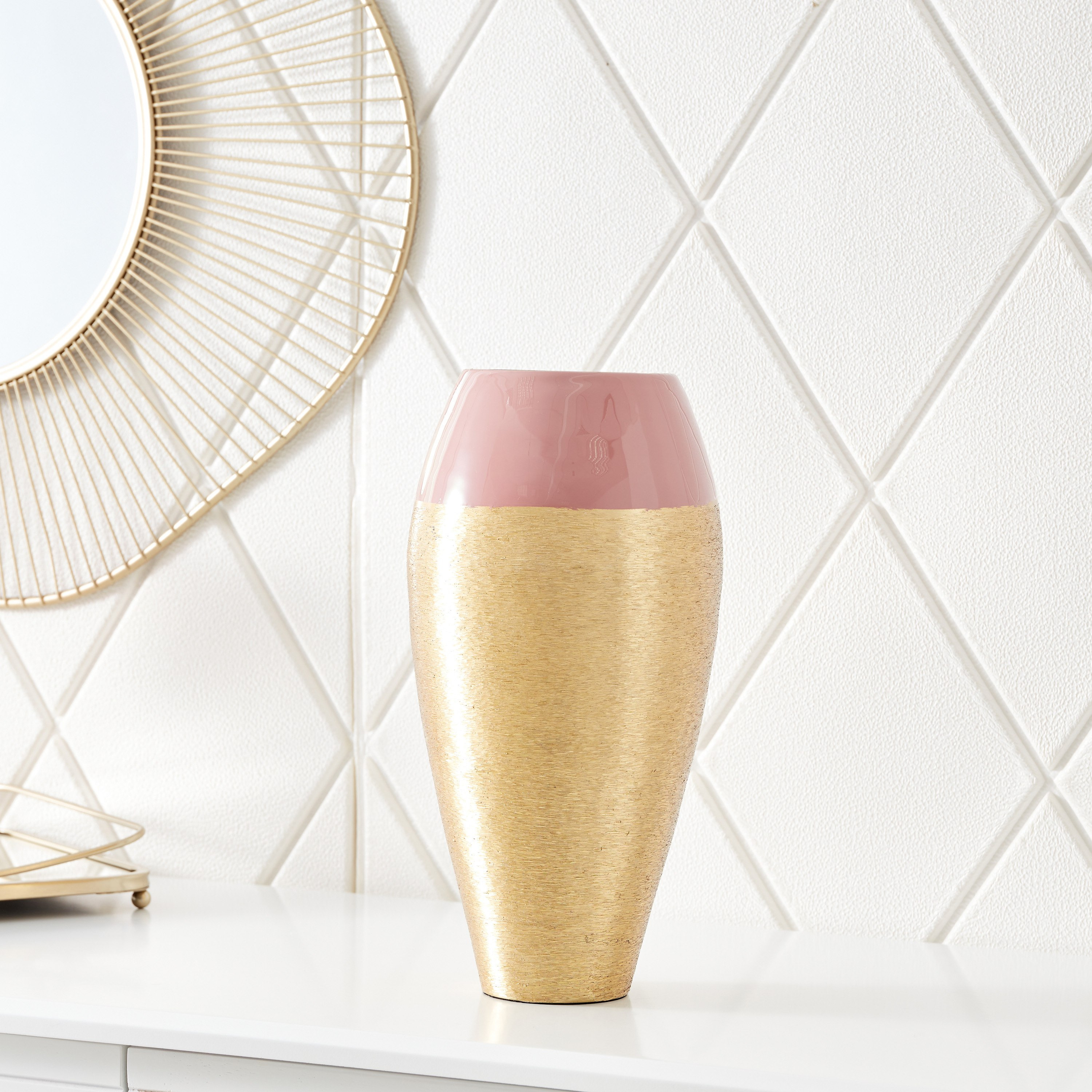 مزهرية معدنية بارزة الملمس بلونين من لميا - 16x16x34 سم-hbxbedroom-decorandaccessories-vases-image-2