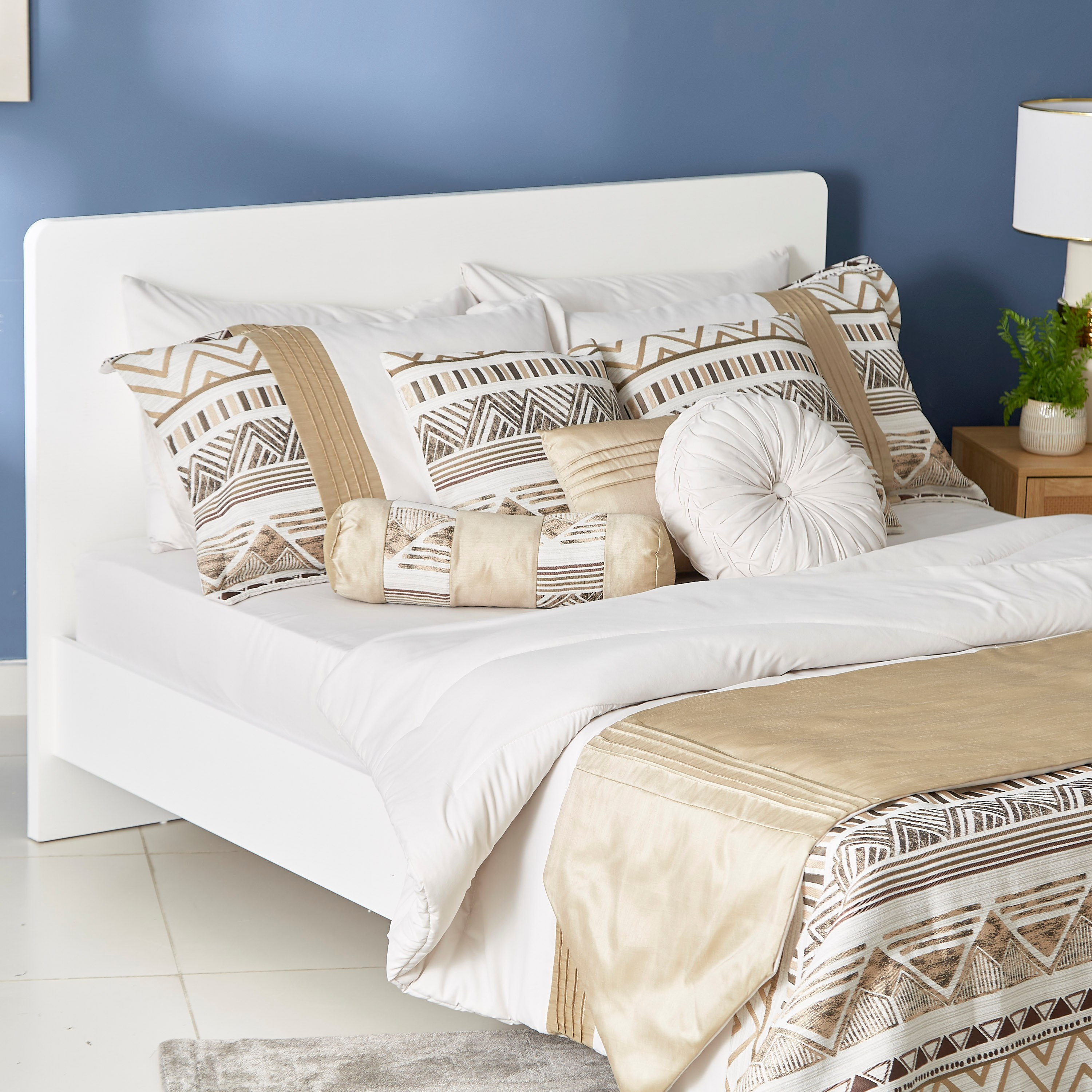 طقم لحاف سوبر كينج جاكار 12 قطعة من إيلا - 240x240 سم-hbxhomeware-hbxdecorandfurnishings-image-2