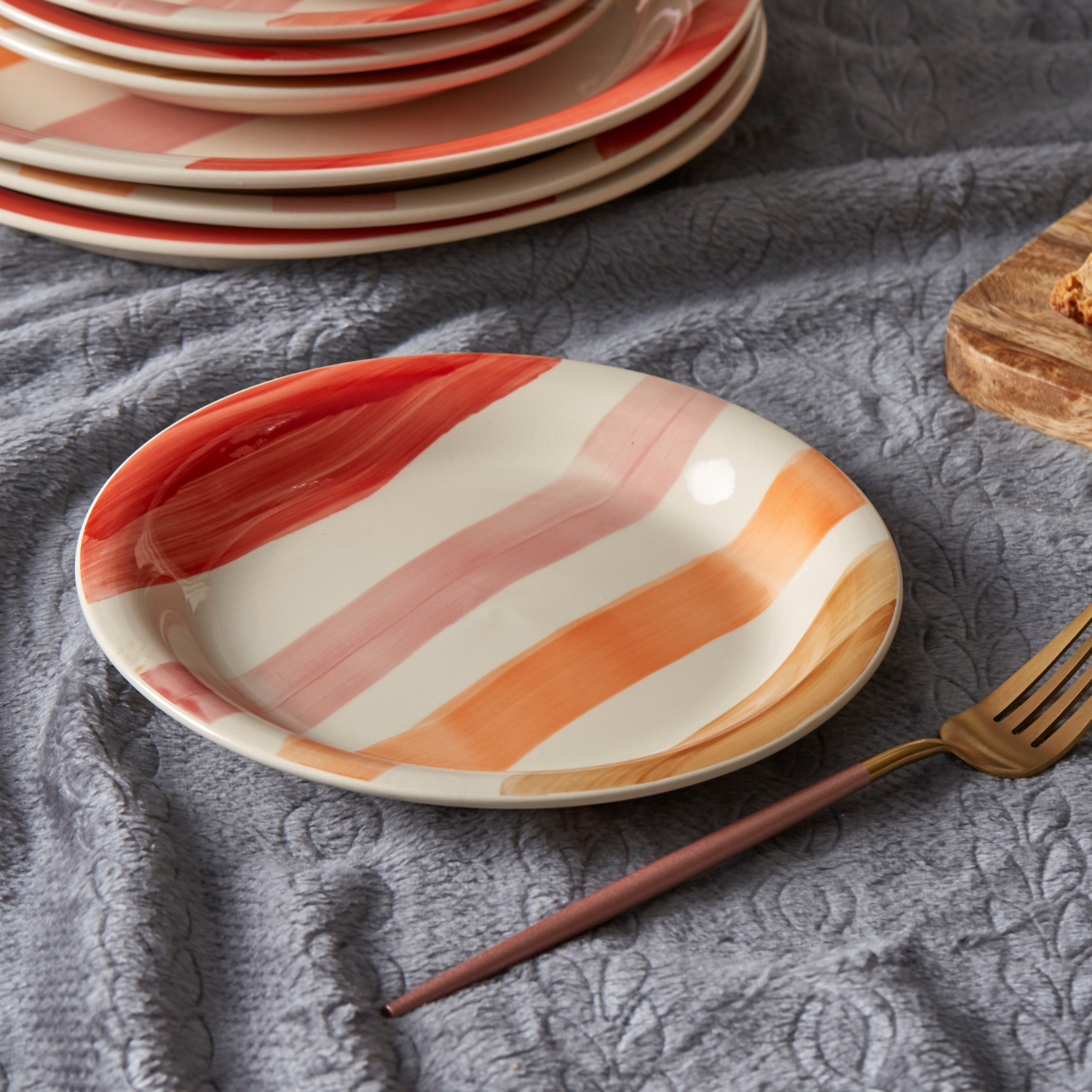Elegenza 16-Piece Stripes Stoneware Dinner Set-hbxhomeware-hbxkitchen-image-4