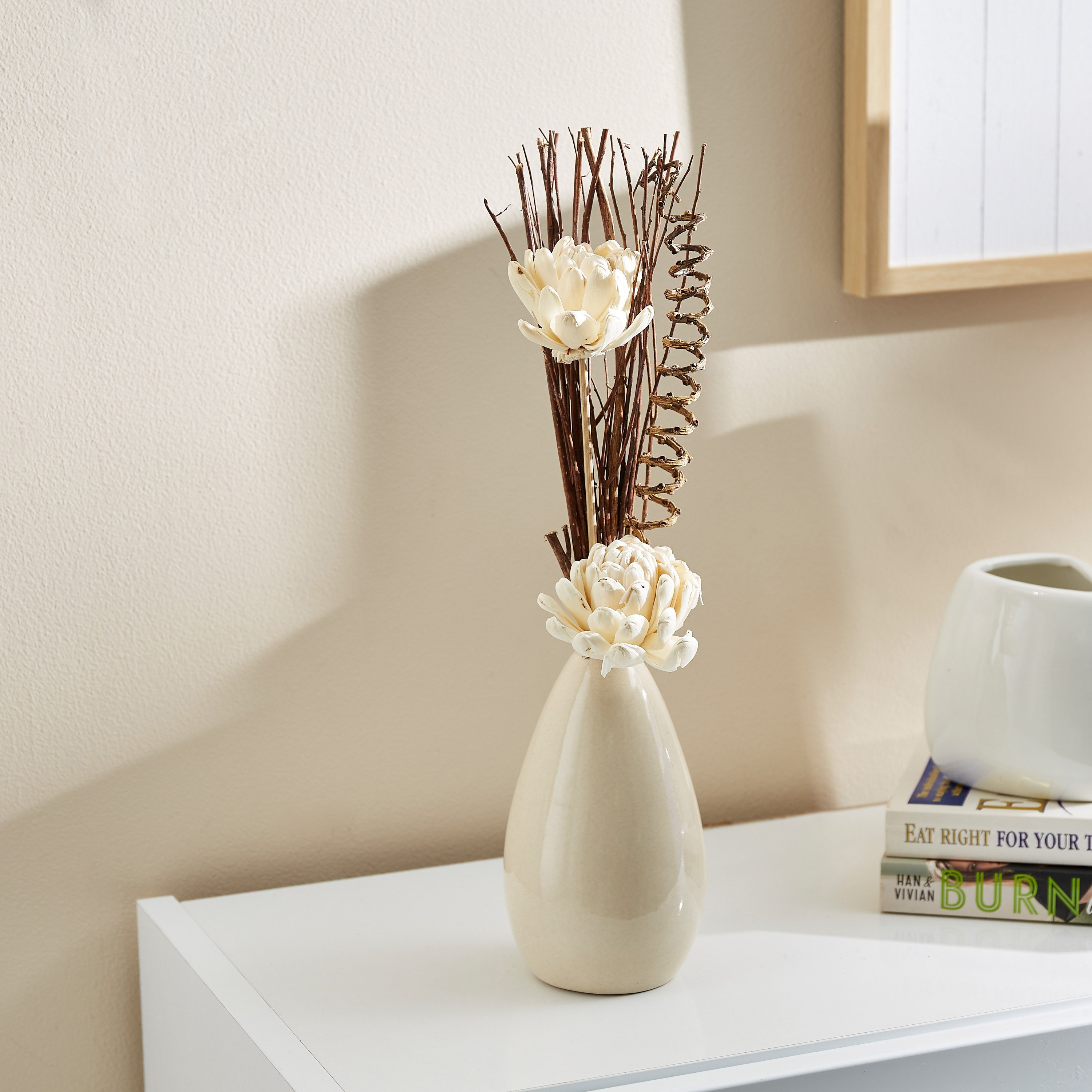 باقة زهور في أصيص سيراميك من إيستيل - 11x11x40 سم-hbxdecorandfurnishings-homeaccessories-artificialflowersandplants-image-1
