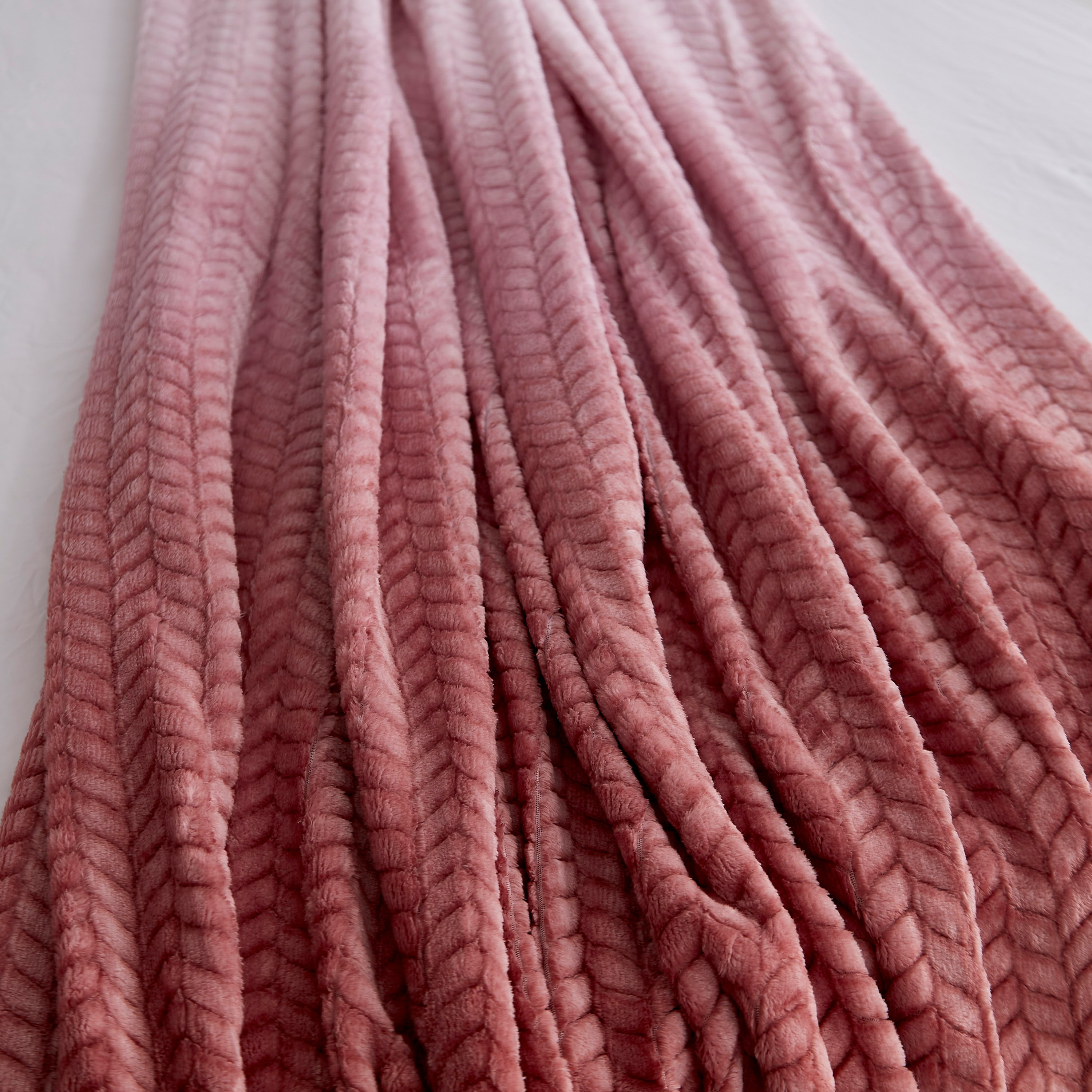 بطانية فلانيل مزدوجة من هامبتون - 150x200 سم-hbxhomeware-hbxbedroom-image-3