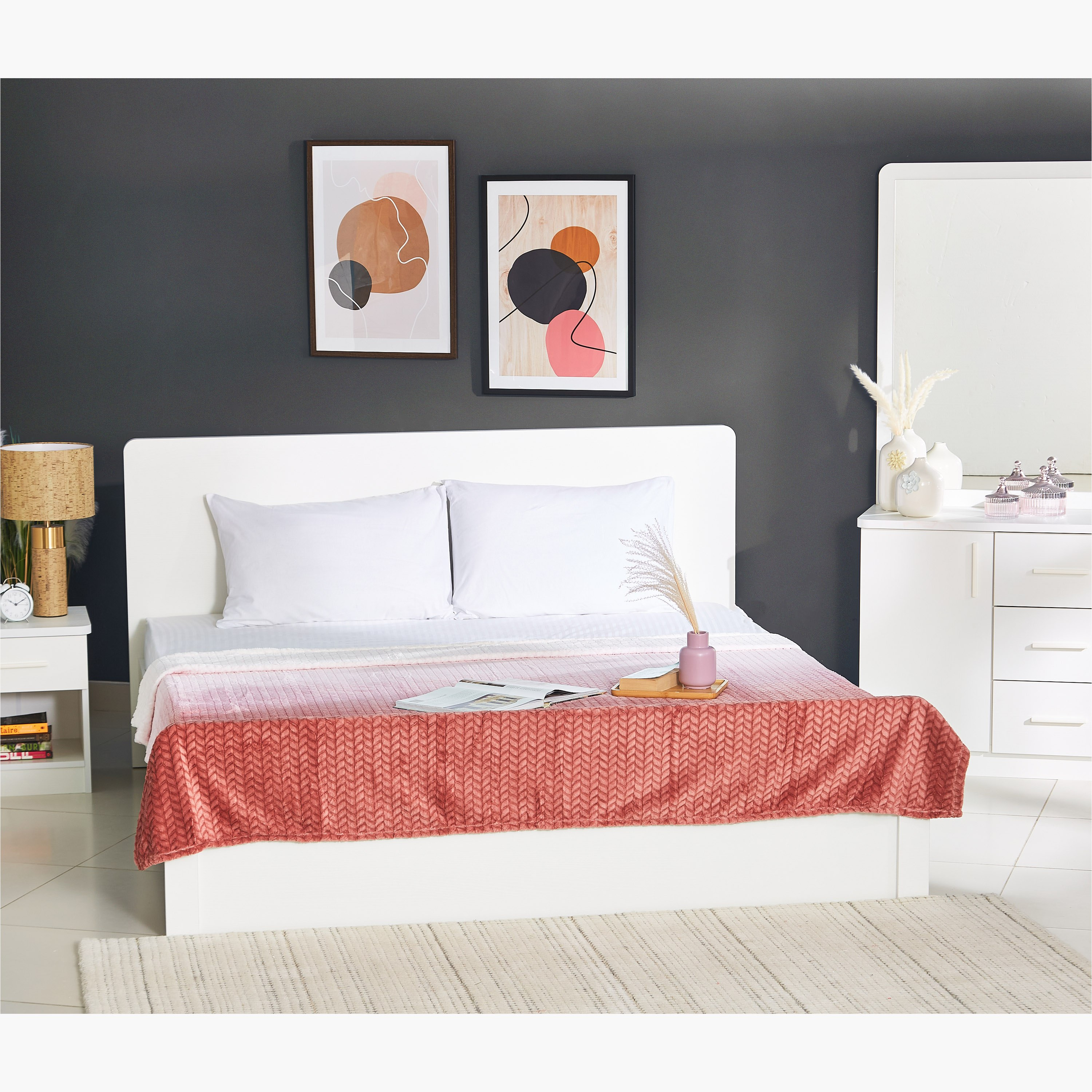 بطانية فلانيل كوين من هامبتون - 200x220 سم-hbxhomeware-hbxbedroom-image-5