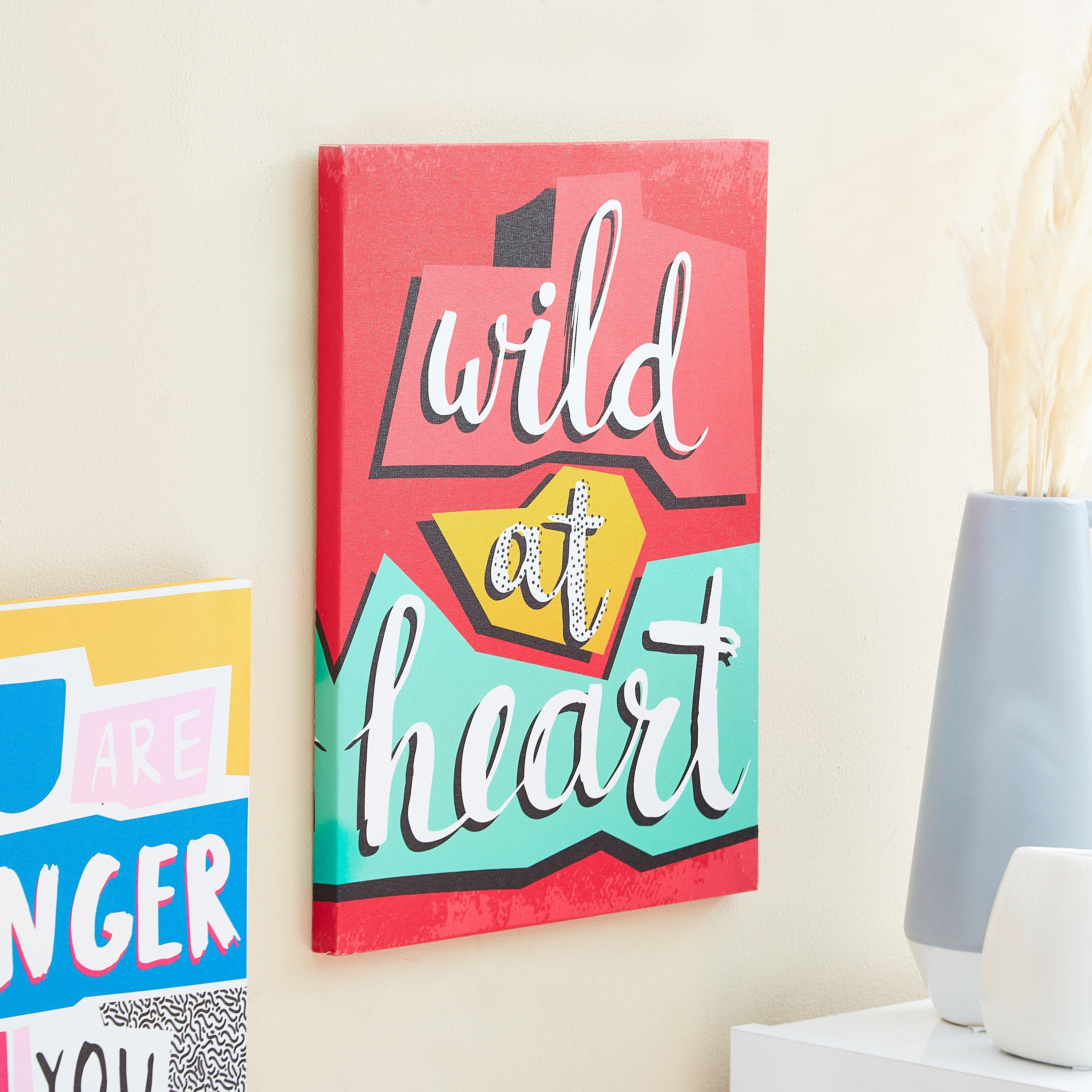 لوحة كانفاس بطبعات وايلد آت هارت من آرتستري- 30x40x1.8 سم-hbxhomeware-hbxkidsandyouth-image-2