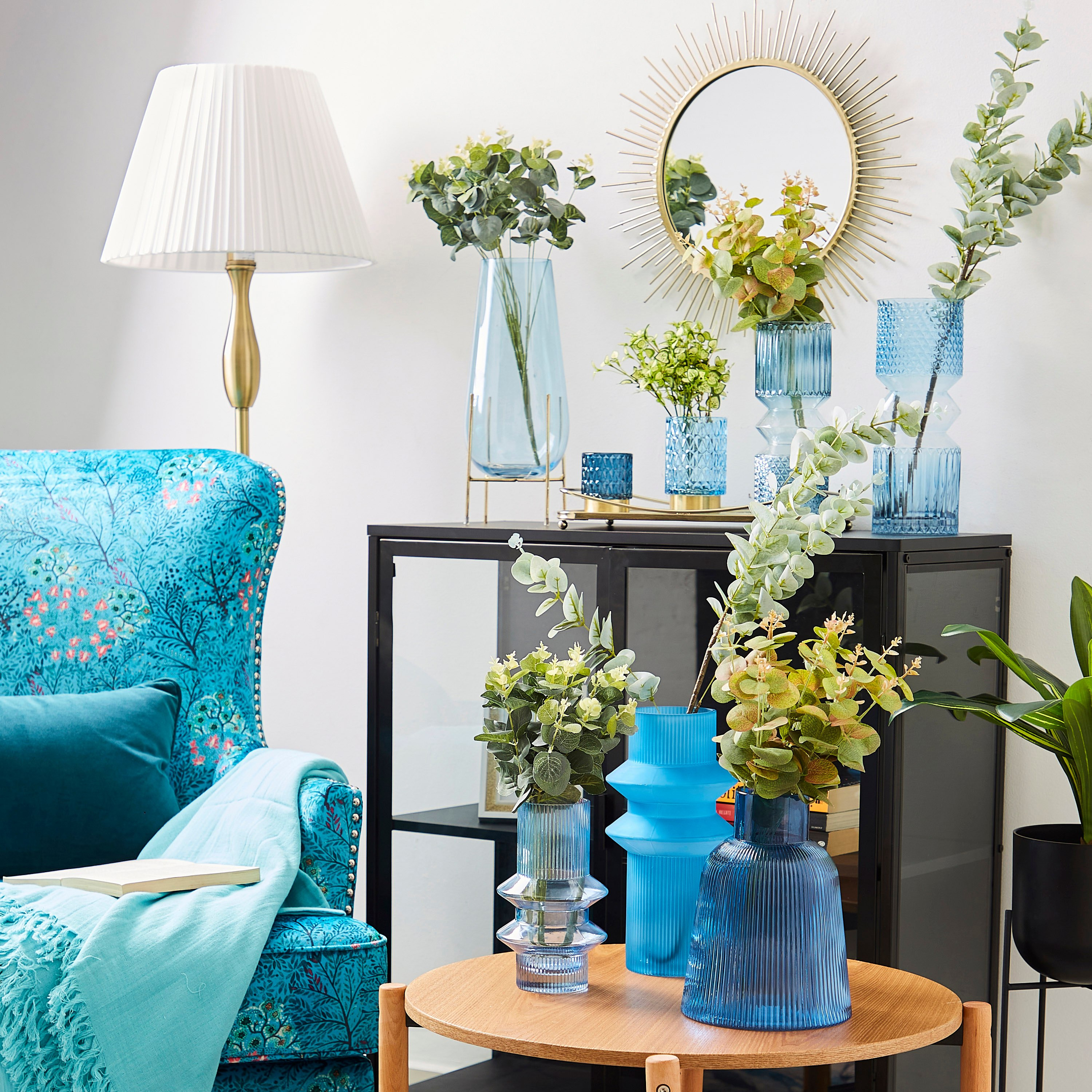 مزهرية زجاجية على شكل حرف U مع حامل من هيبورن - 14.5x37.5 سم-hbxbedroom-decorandaccessories-vases-image-4