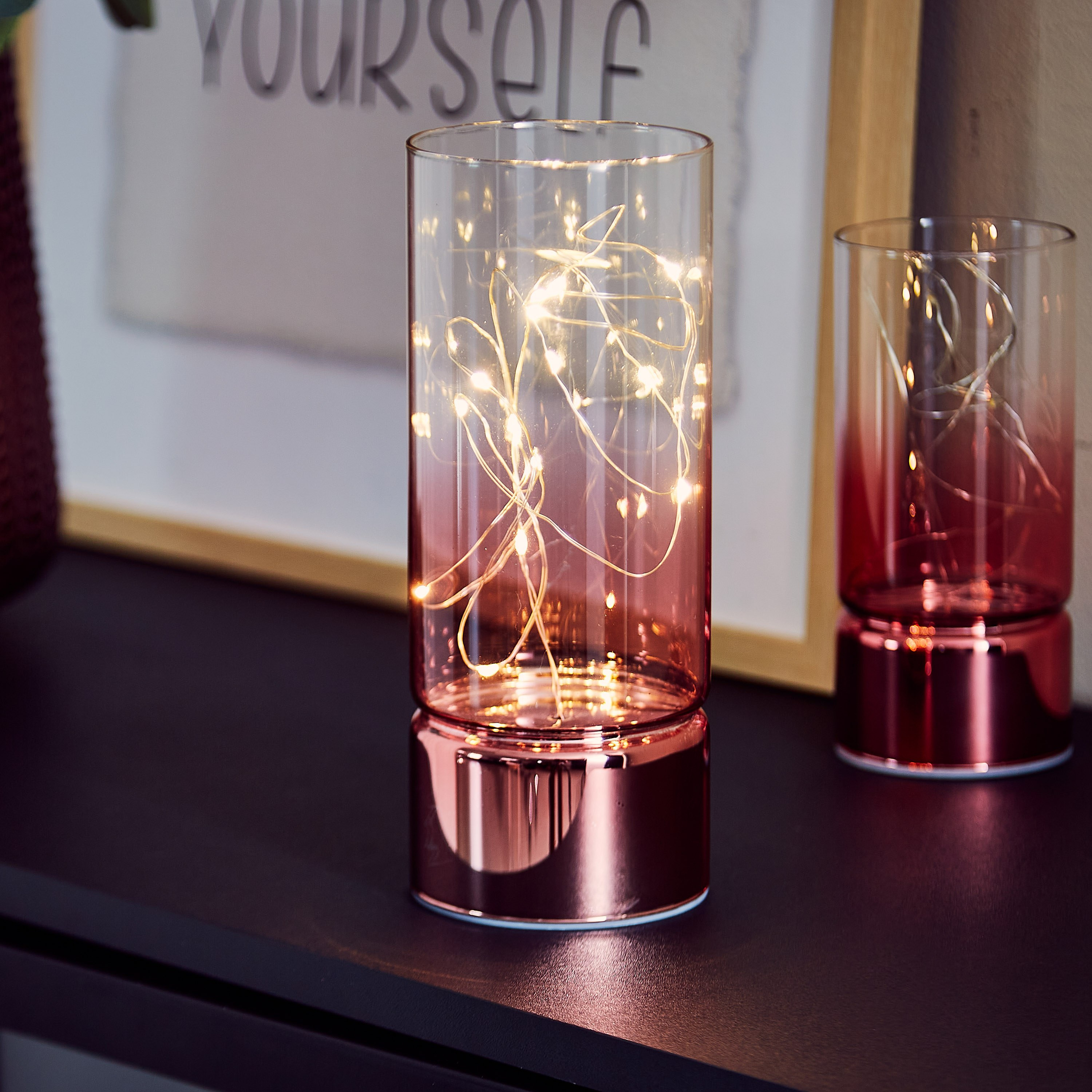 مزهرية زجاجية أسطوانية طويلة بلون متدرج من أفا- 8.2x20 سم-hbxhomeware-lighting-decorativesandstringlights-image-2