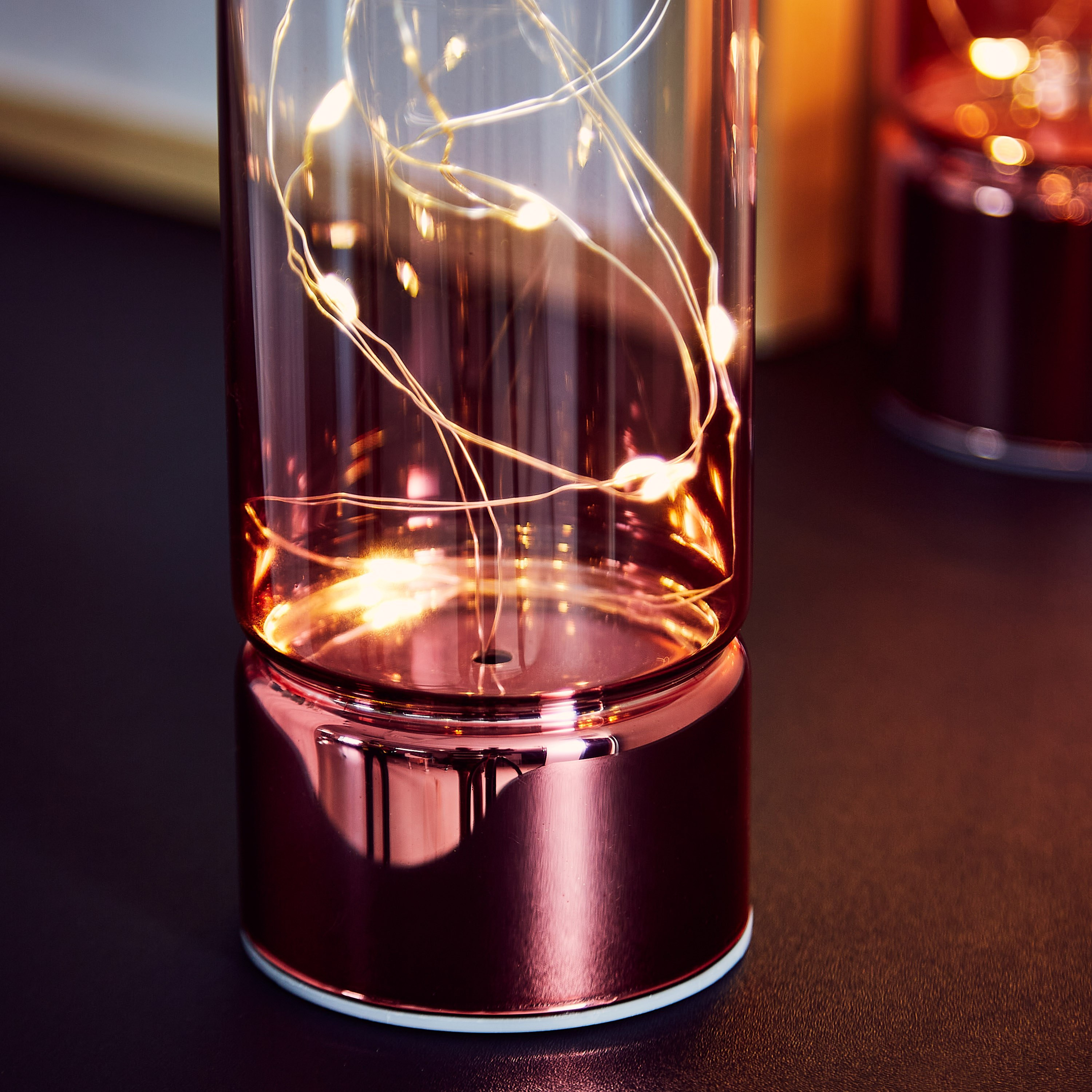 مزهرية زجاج أسطوانية صغيرة بمصابيح أل إي دي من أفا أومبير - 7x15 سم-hbxhomeware-lighting-decorativesandstringlights-image-3