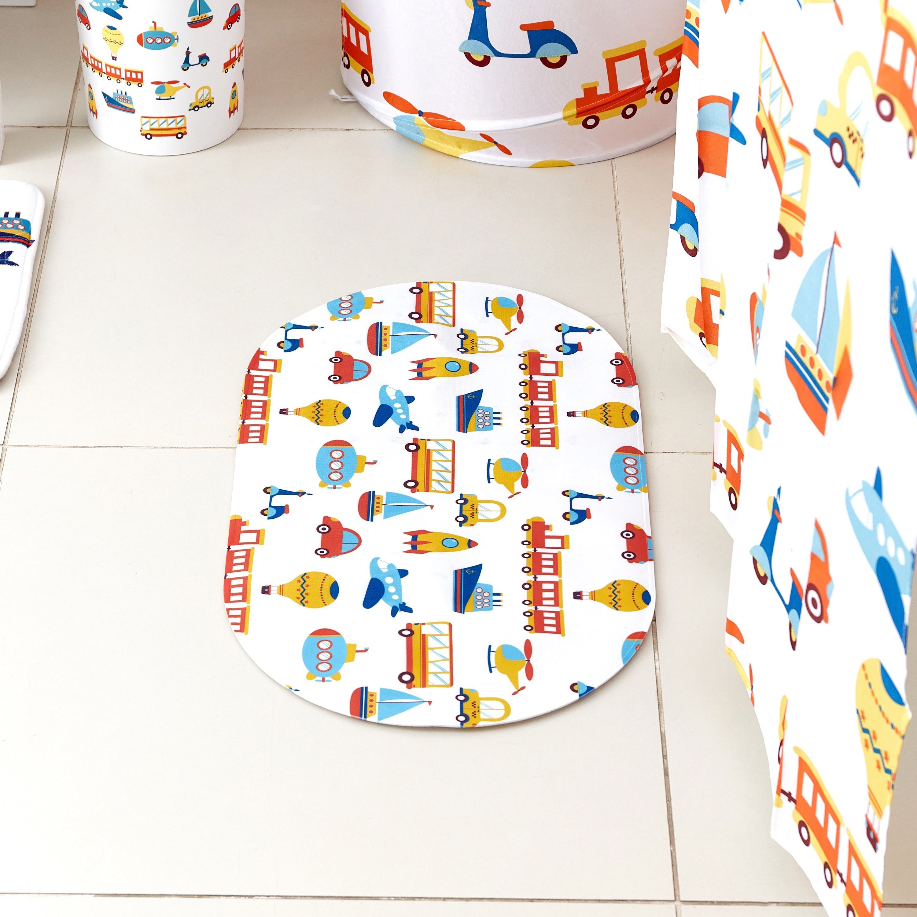 سجادة حمّام بي في سي بطبعات وسائل نقل من أريس - 69x40 سم-hbxhomeware-hbxkidsandyouth-image-2