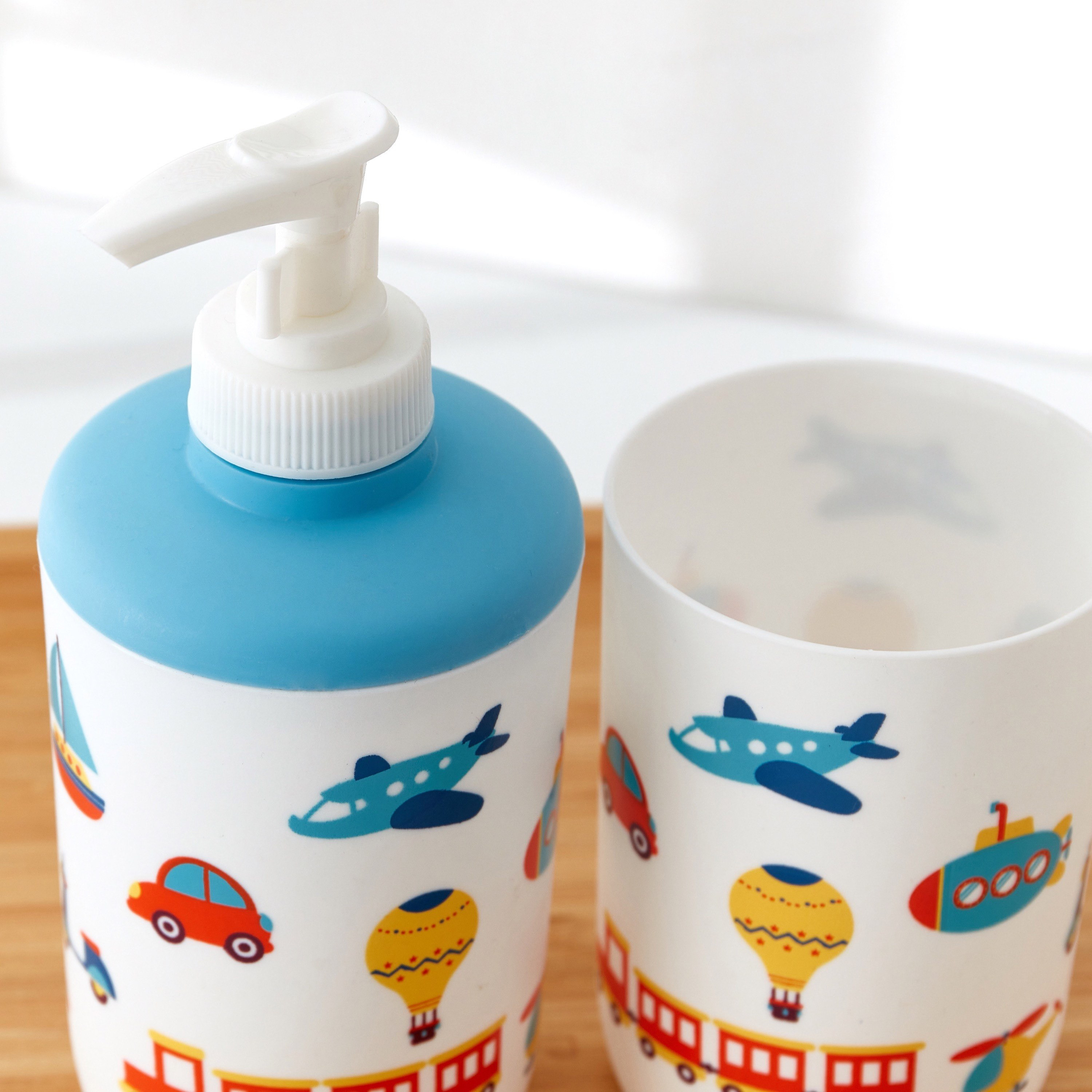 طقم إكسسوارات حمّام سيراميك بطبعات مواصلات من أريس 3- قطع-hbxhomeware-hbxkidsandyouth-image-2