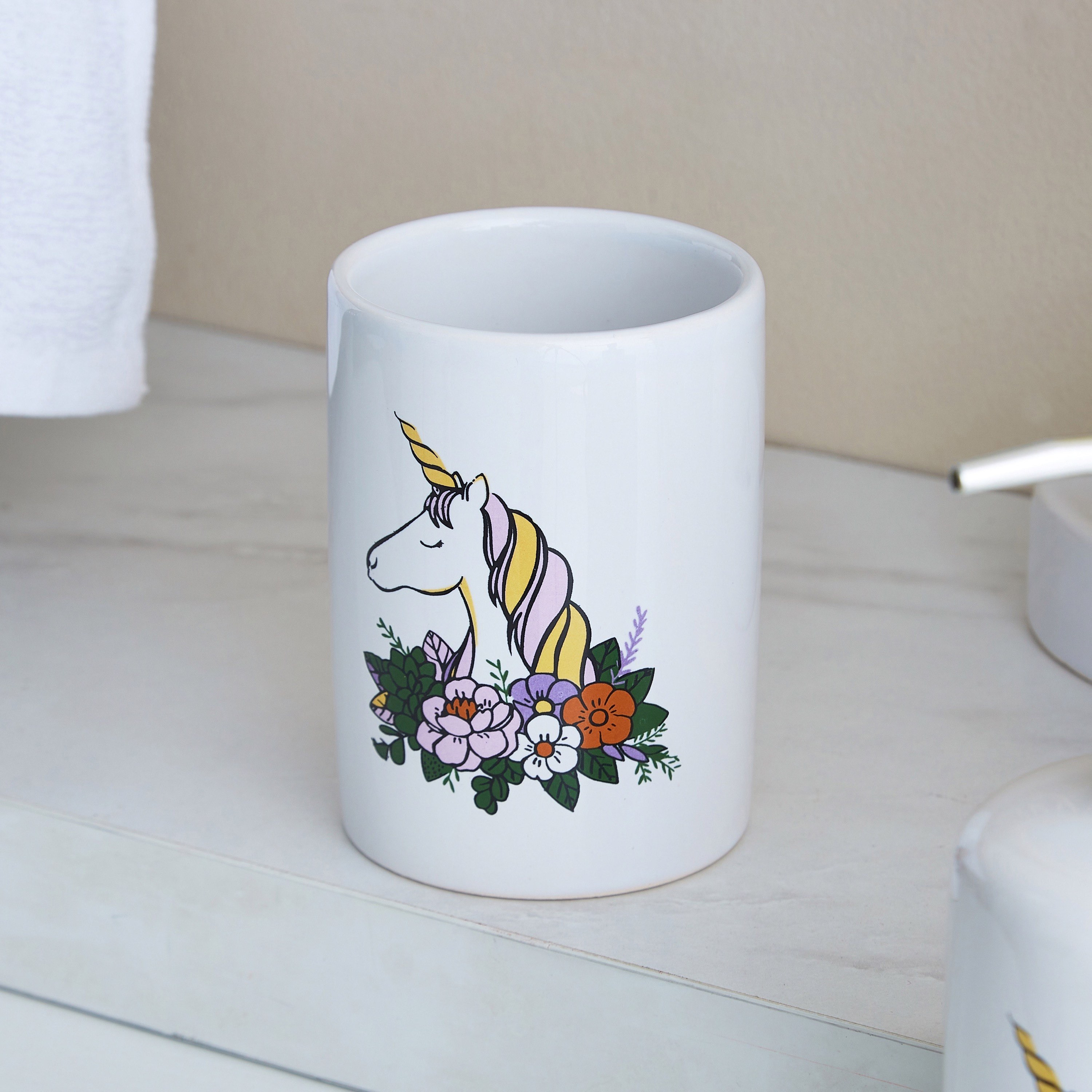 طقم موزع صابون سائل سيراميك وكوب وصحن صابون بطبعات يونيكورن من إريس-hbxhomeware-hbxkidsandyouth-image-3