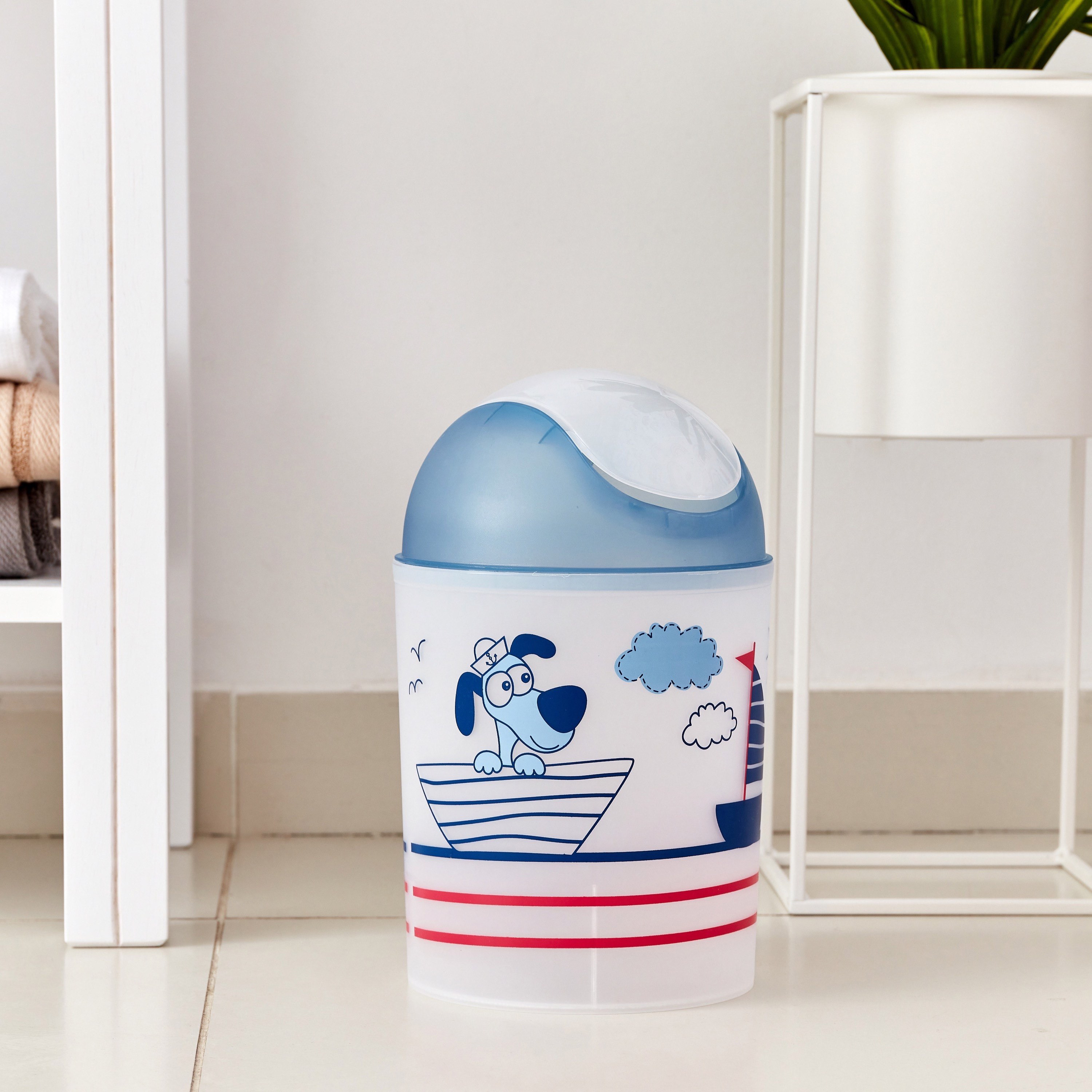 سلّة نفايات بولي بروبلين بطبعات رحلة بحريّة من أريس  - 19.5x24 سم-hbxhomeware-hbxkidsandyouth-image-1