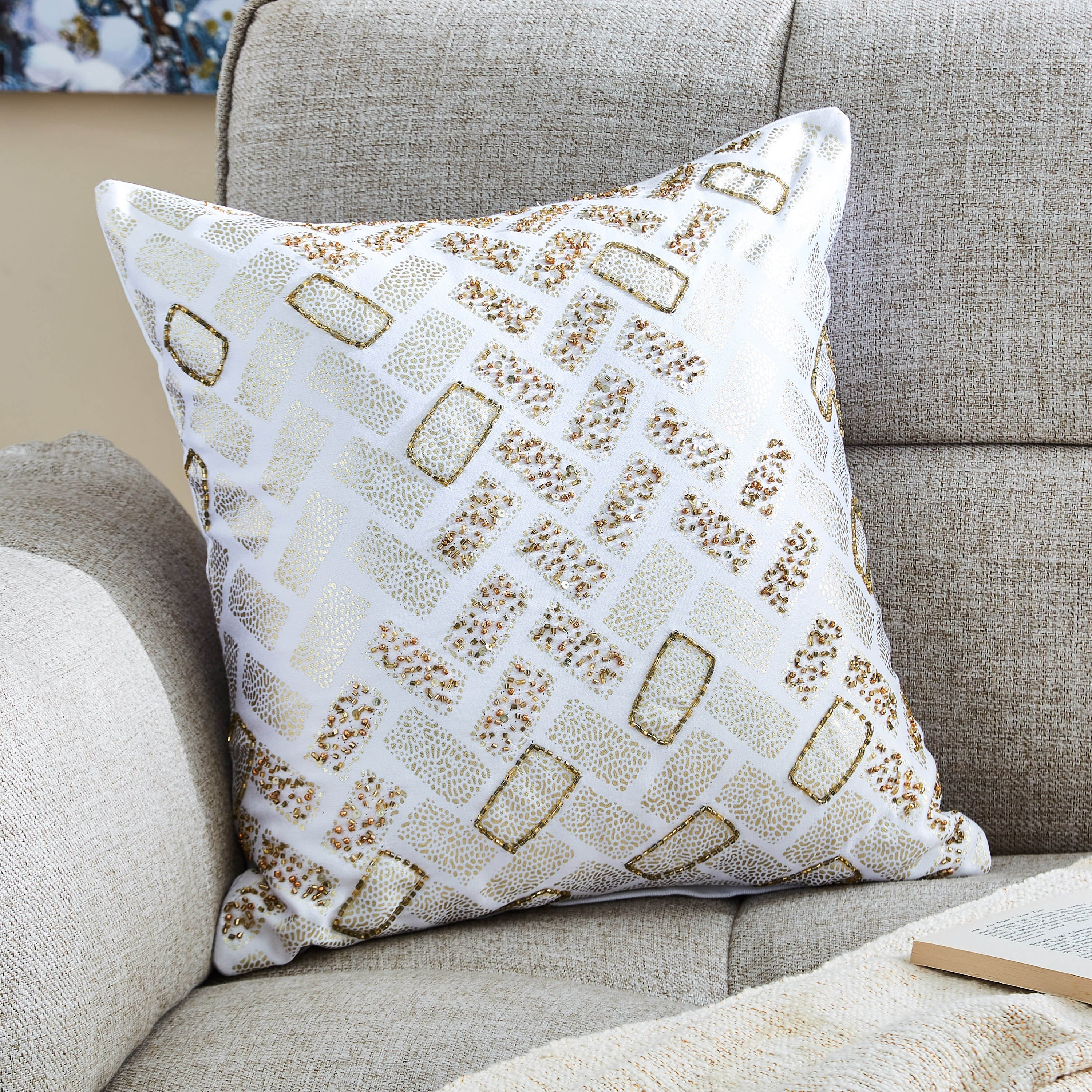 غطاء وسادة مزيّن بالخرز وطبعات فويل لورين من ألور - 40x40 سم-hbxhomeware-cushionsandcovers-cushioncovers-image-1