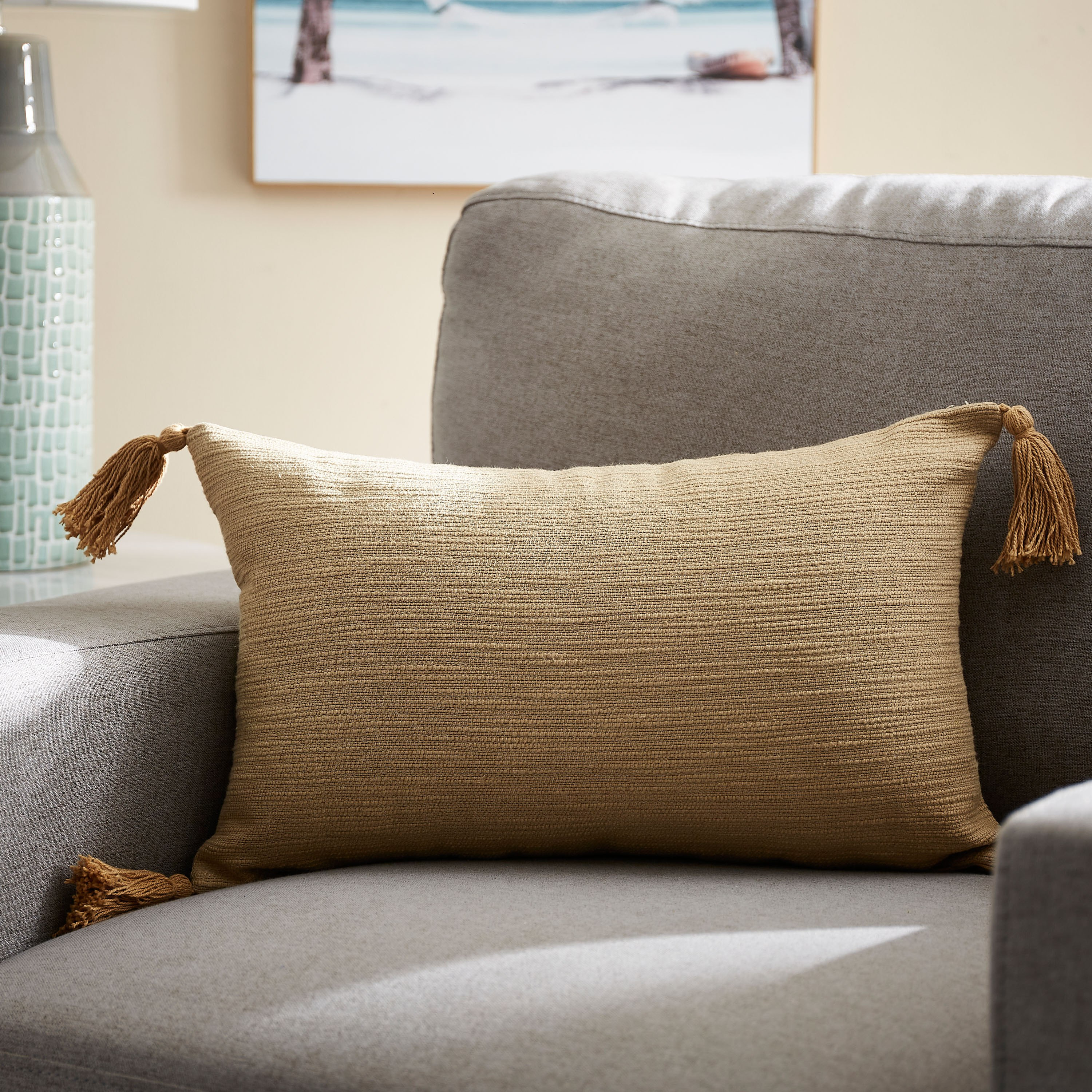 وسادة محشوة سادة  كريويل من كلايتون - 30x50 سم-hbxlivingroom-furnishings-cushionsandcovers-filledcushions-image-1