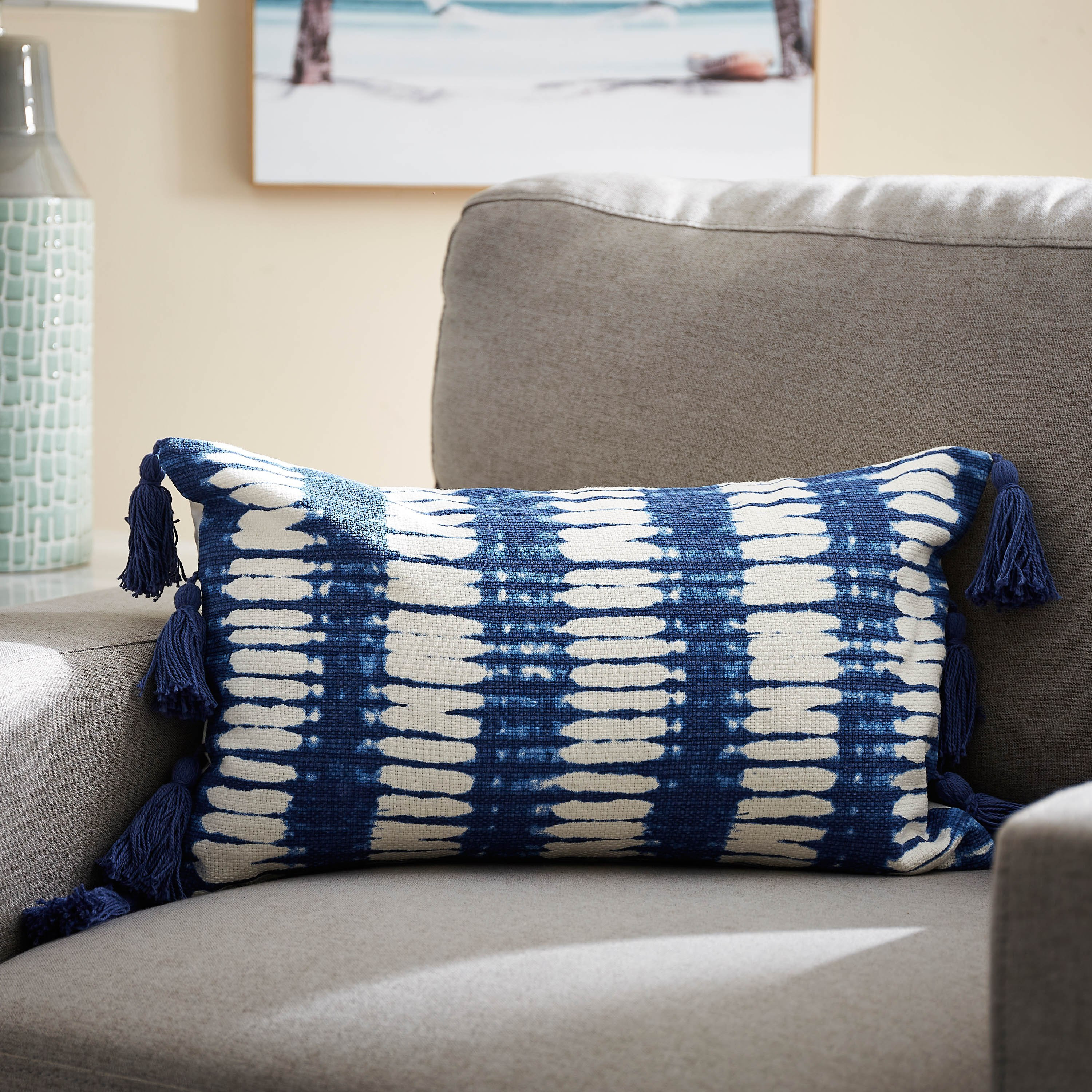 وسادة محشوة بطبعات تاي داي جافن - 30x50 سم-hbxlivingroom-furnishings-cushionsandcovers-filledcushions-image-1