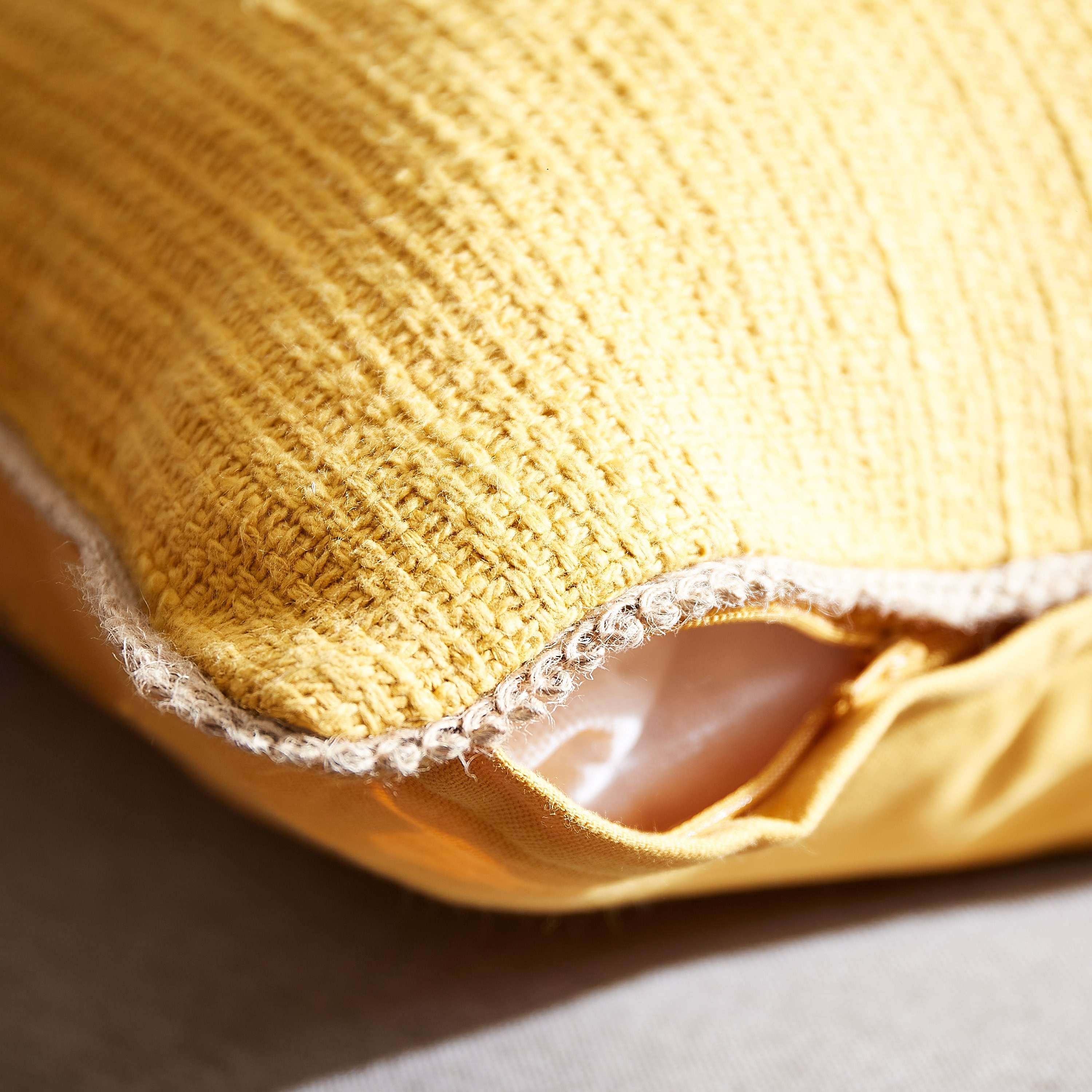 غطاء وسادة بارز الملمس من والتر - 45x45 سم-hbxhomeware-cushionsandcovers-cushioncovers-image-3